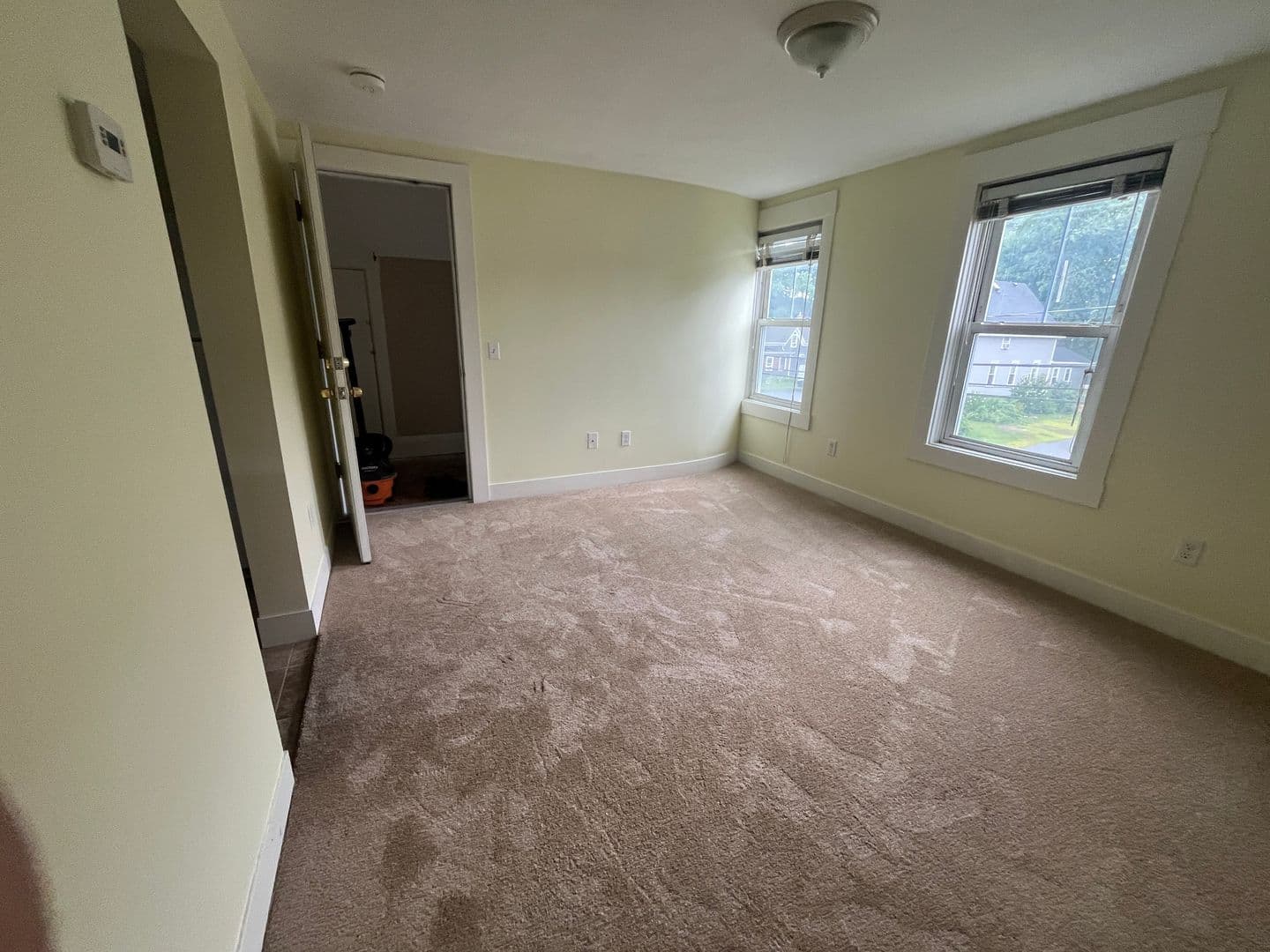 Middleboro House: 31 Oak St, Unit #2
