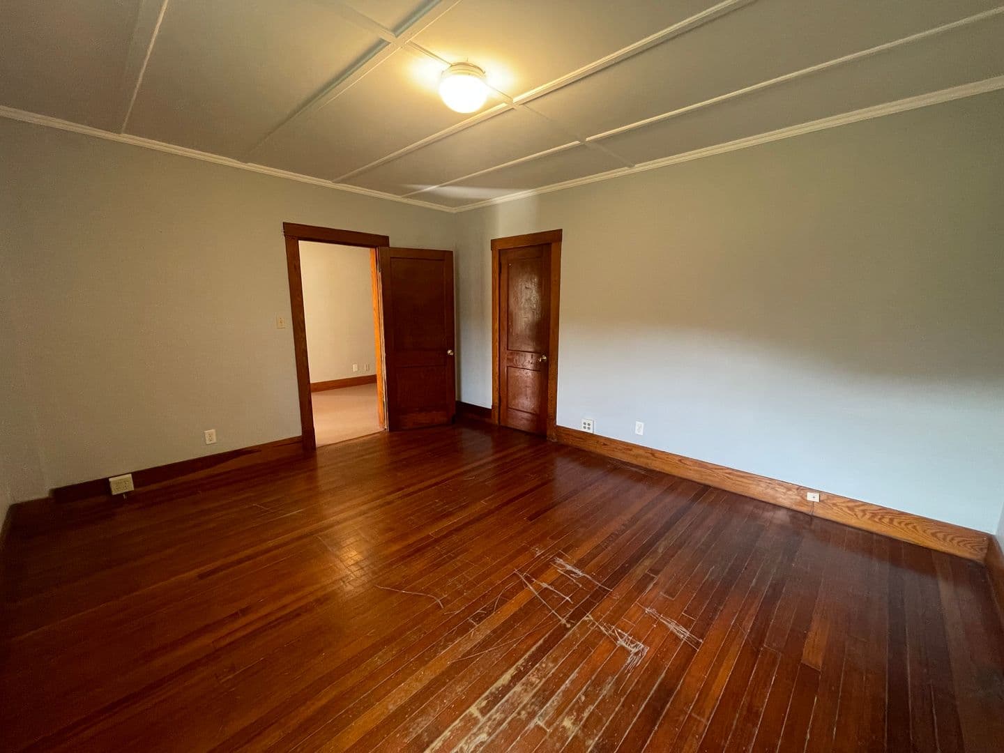 North Adams Apartment: 1051 Massachusetts Ave