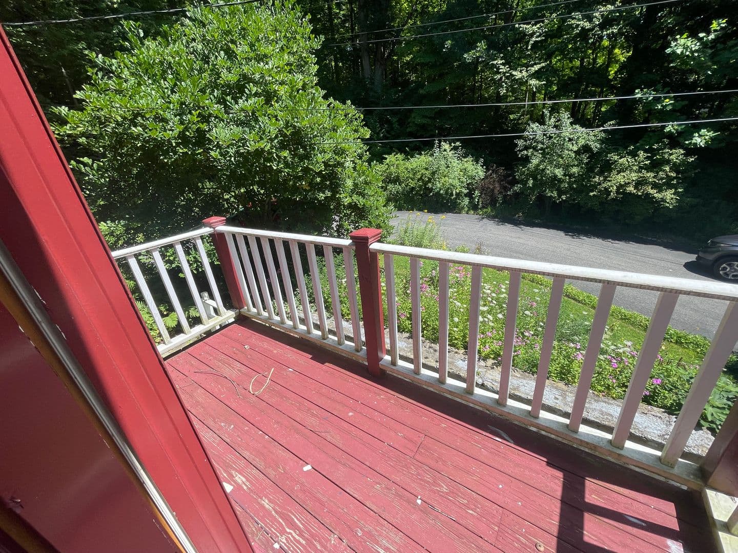 Great Barrington Apartment: 182 Division Street - 2