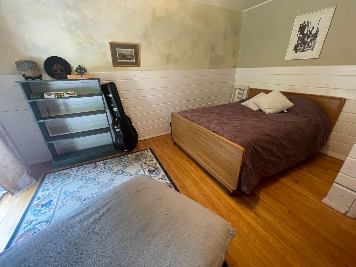 Great Barrington Apartment: 182 Division Street - 2