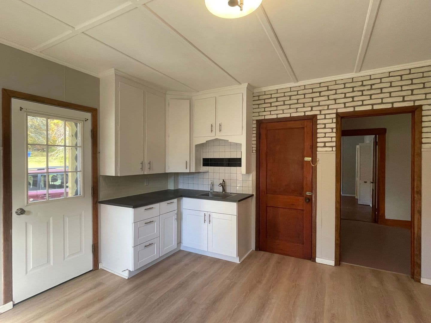 North Adams Apartment: 1051 Massachusetts Ave