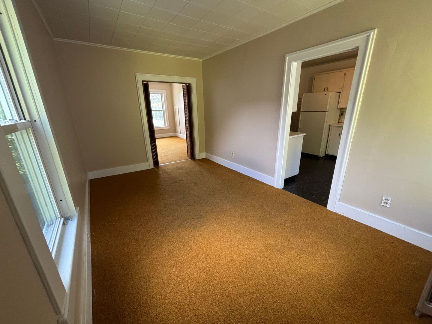 Adams Apartment: 105 Friend Street - B