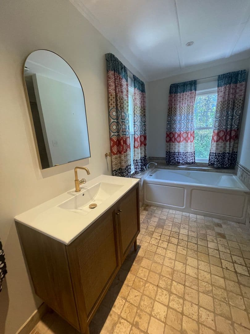 North Adams House: 47 Beacon Street
