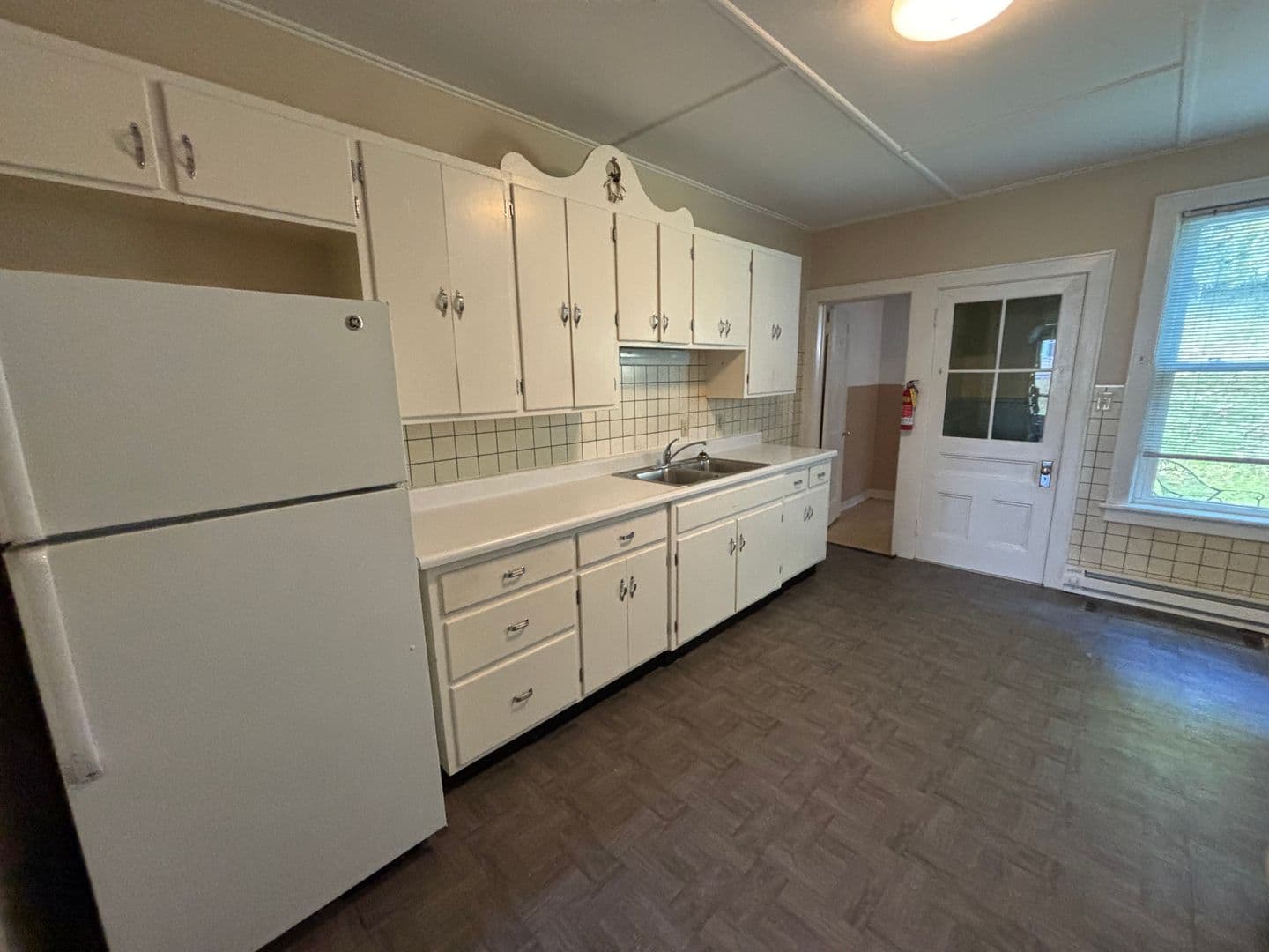 Adams Apartment: 105 Friend Street - A