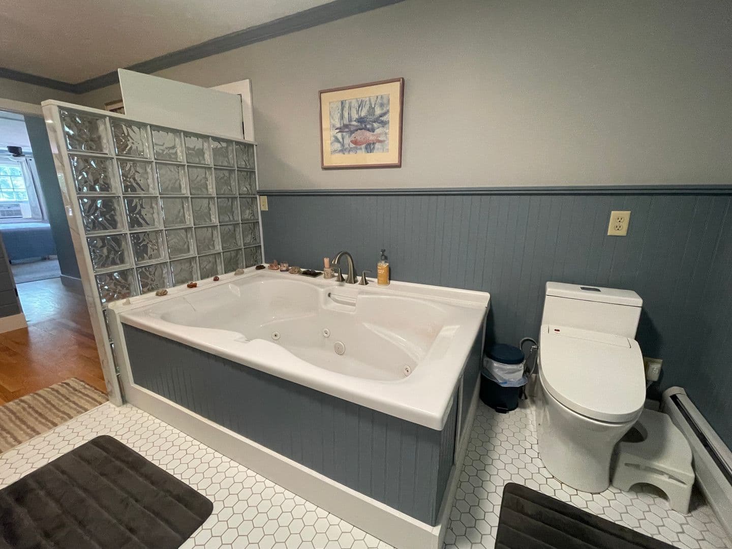 Great Barrington Apartment: 182 Division Street - 2