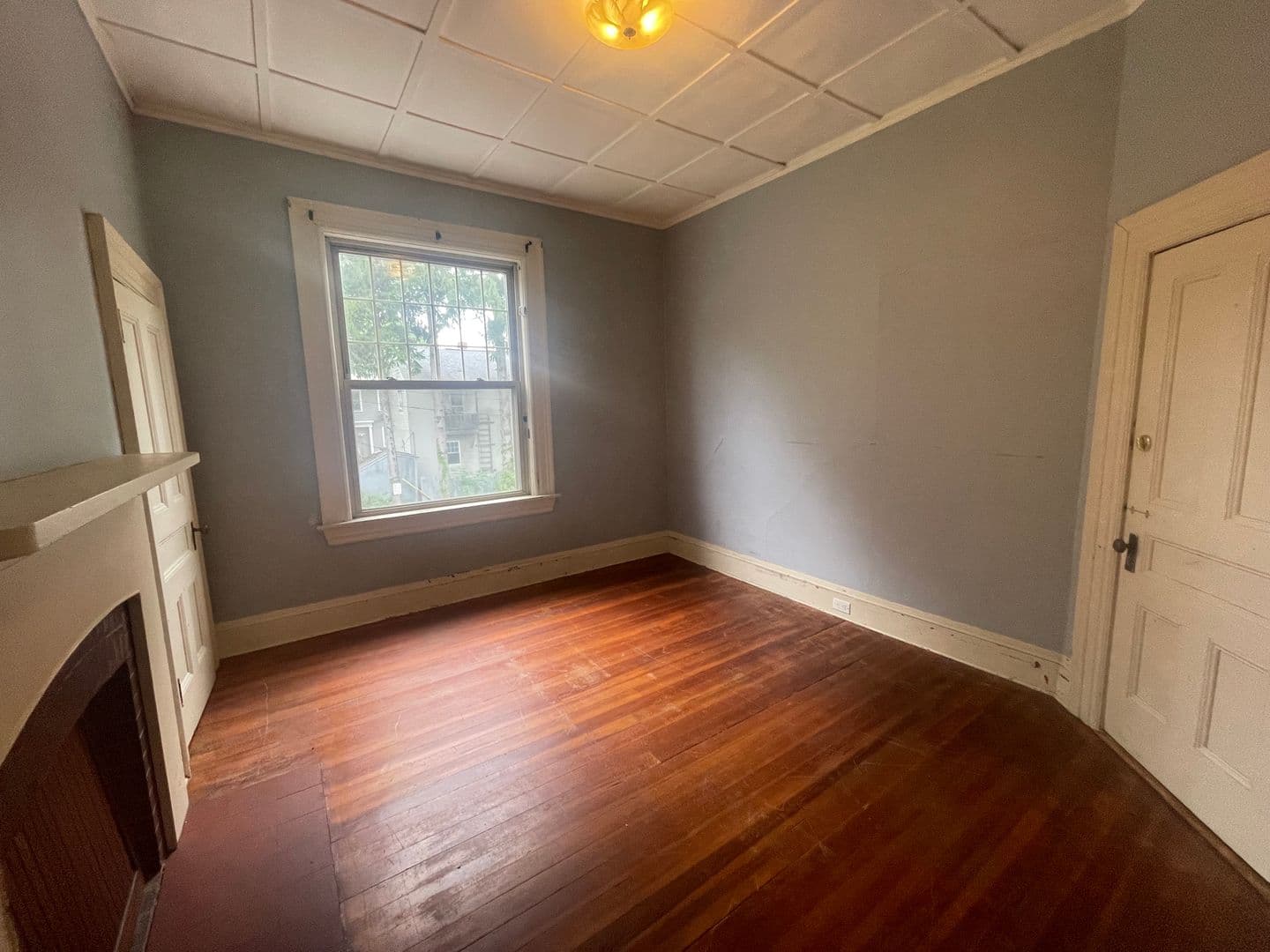 Pittsfield Apartment: 75 Wendell Ave