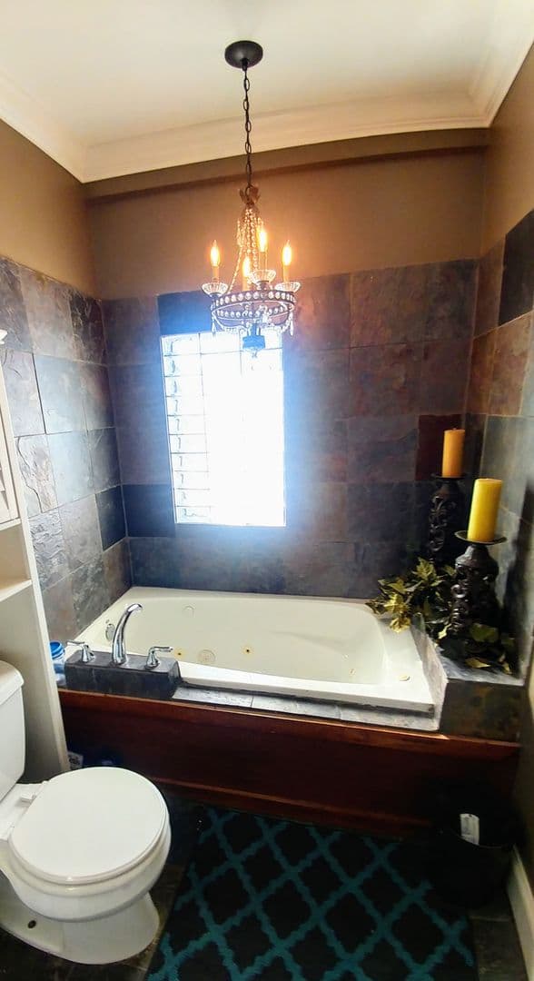 Baltimore Townhome: 819 Brooks Lane