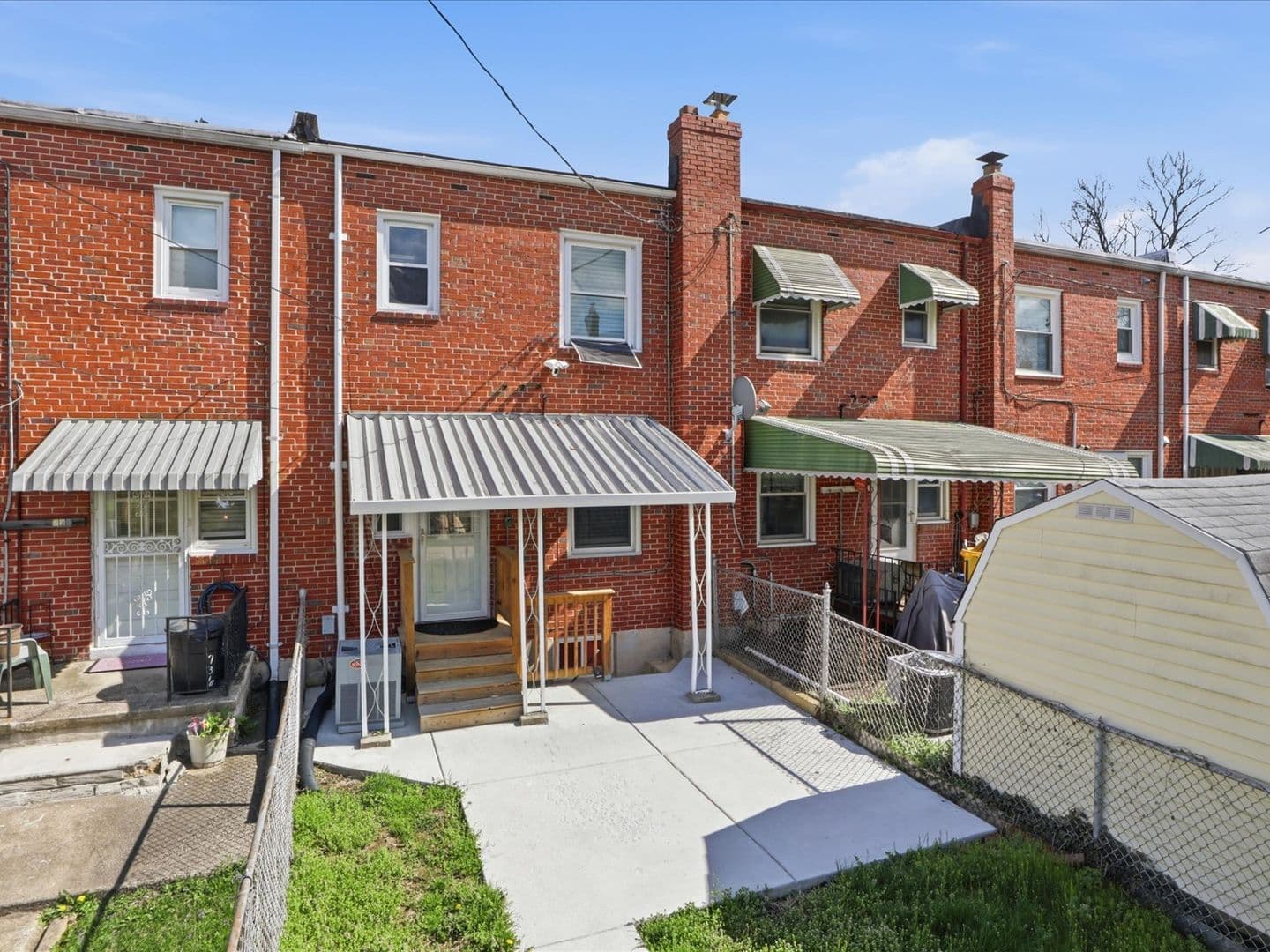 Baltimore House: 738 Yale Avenue
