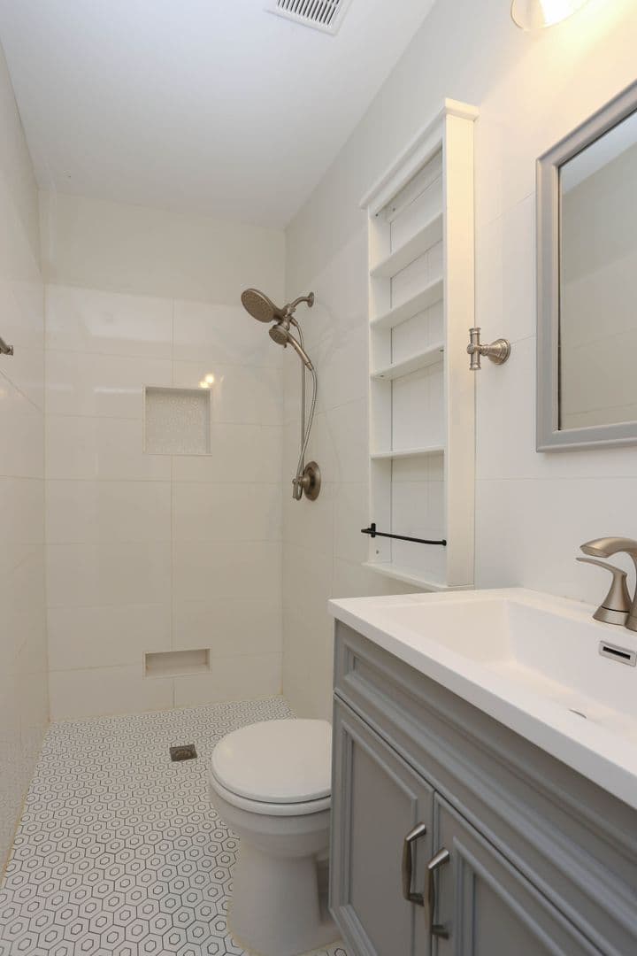 Baltimore House: 619 E 35th Street
