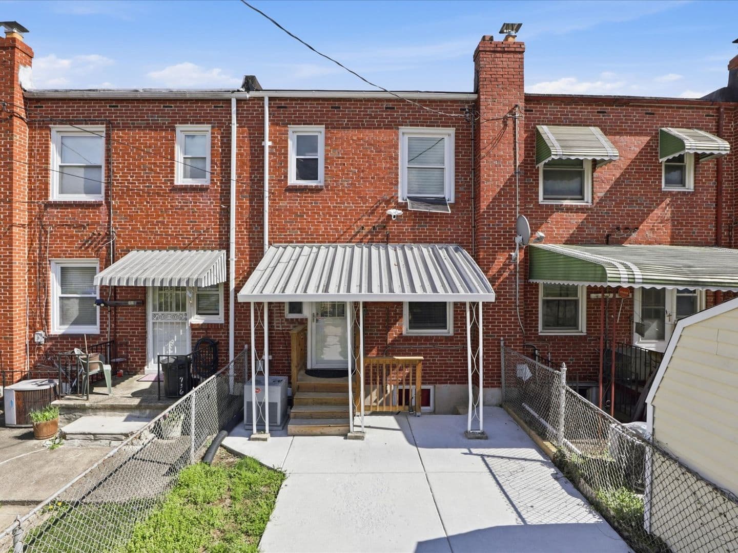 Baltimore House: 738 Yale Avenue
