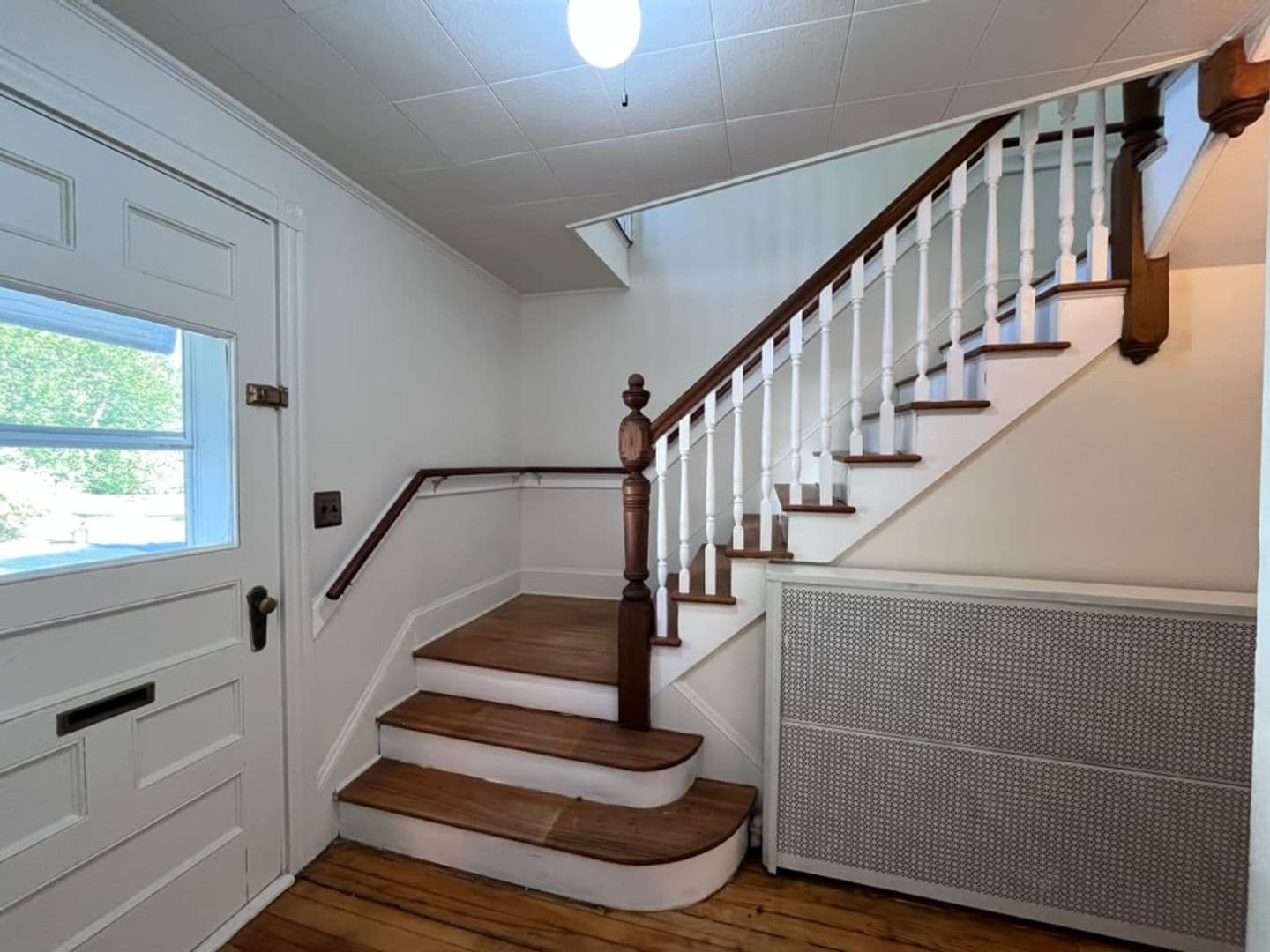 Auburn House: 178 Whitney St