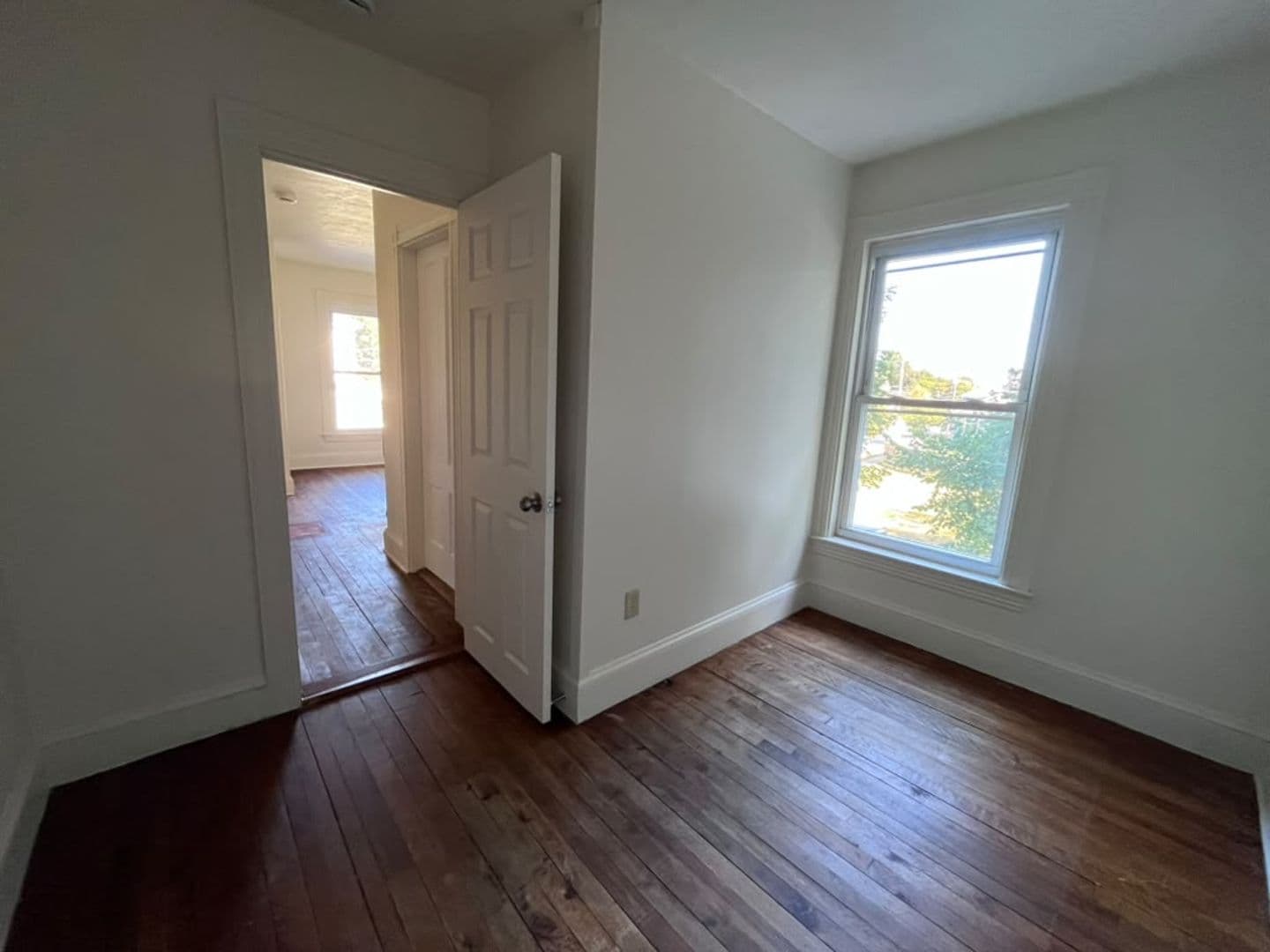 Auburn House: 178 Whitney St