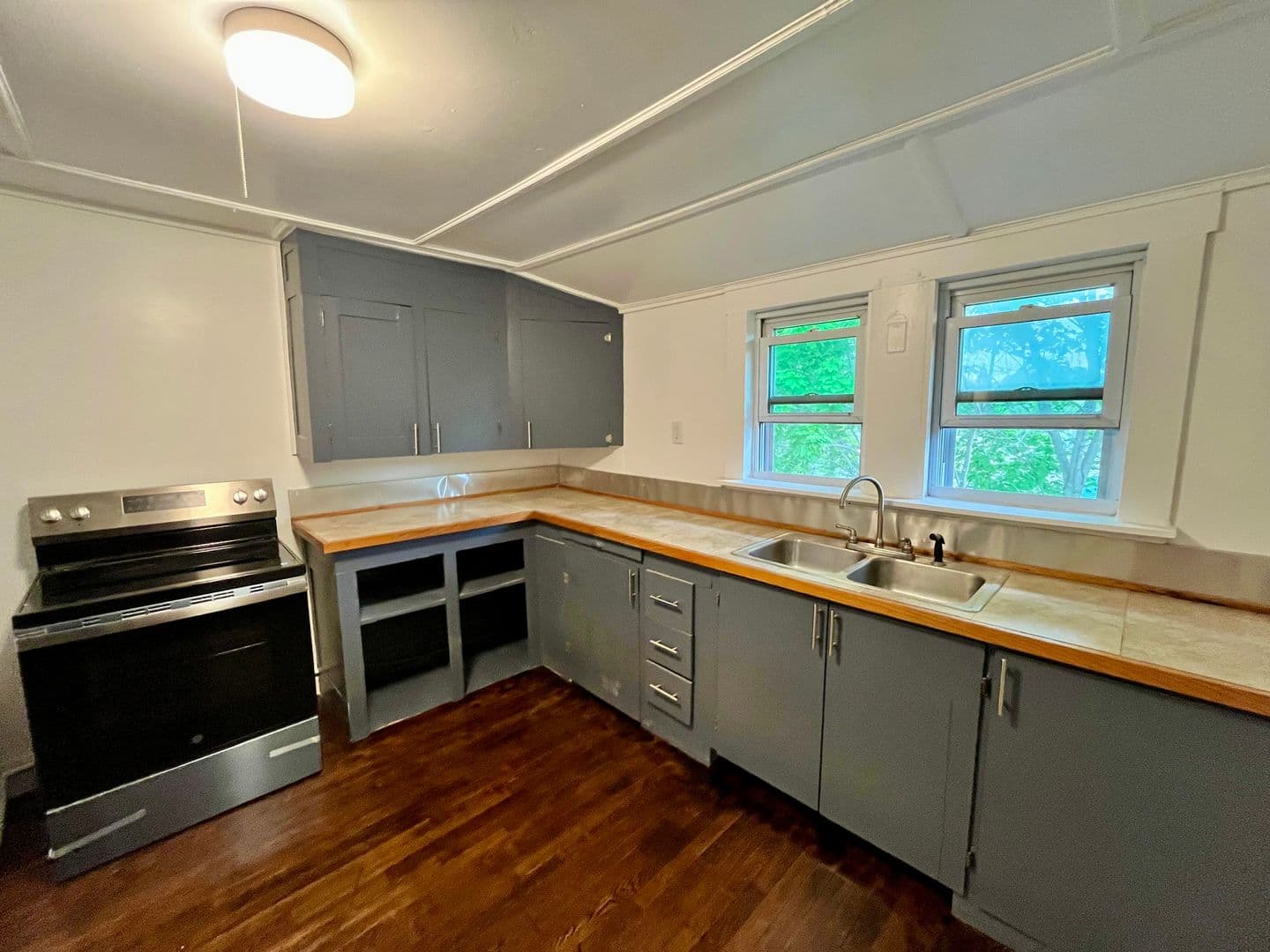 Winthrop Apartment: 56 Route 133