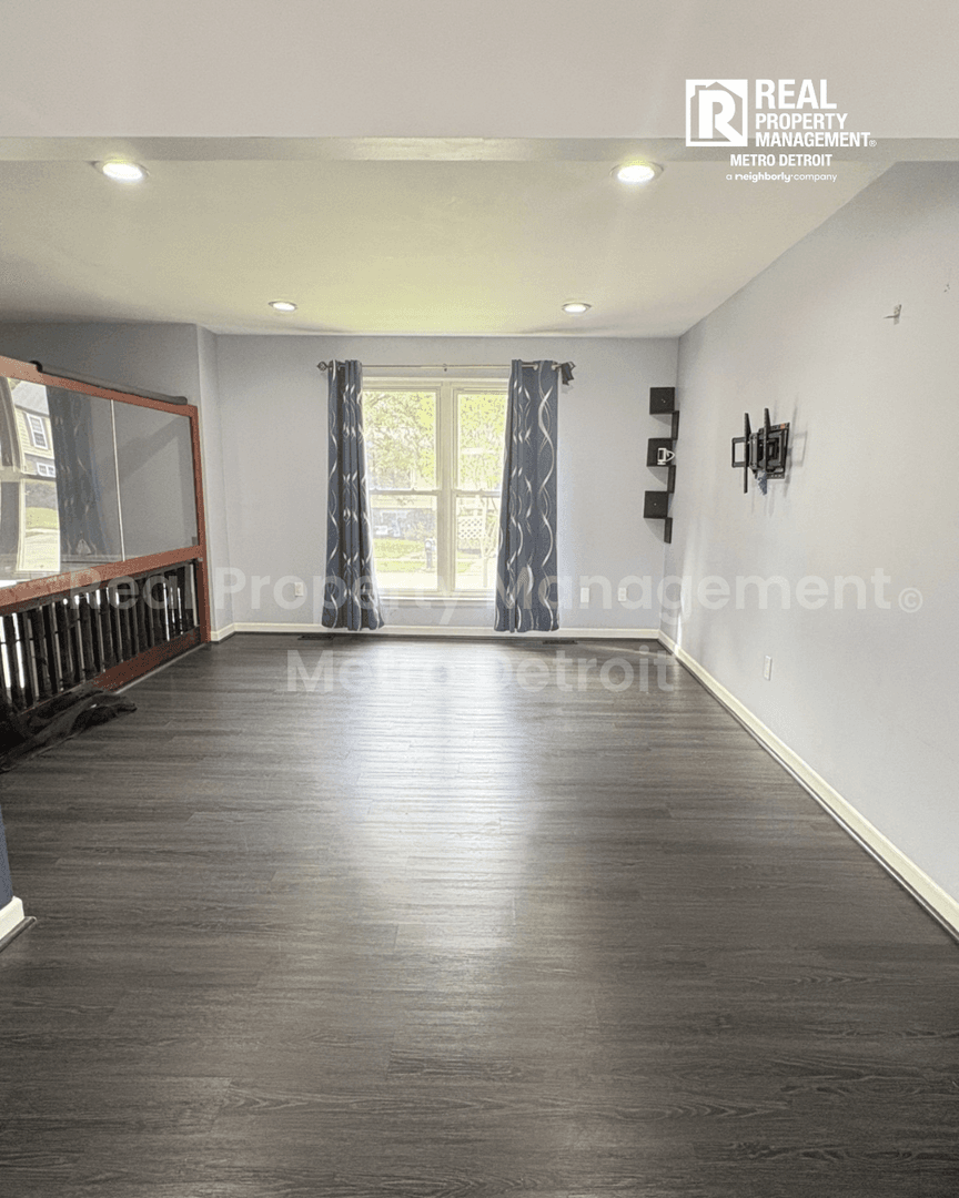 Troy House: 2781 Majestic Court