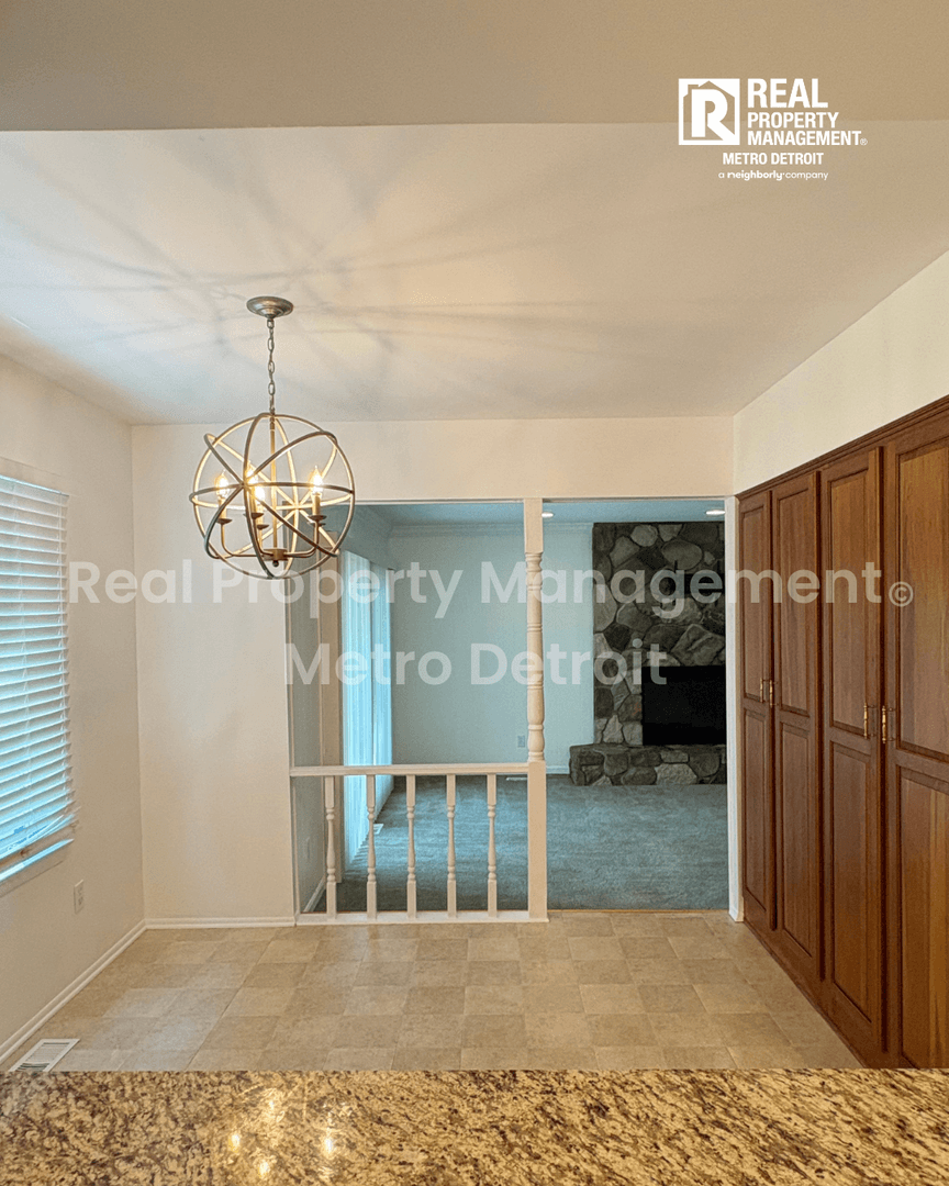 Troy House: 3028 Caswell Drive