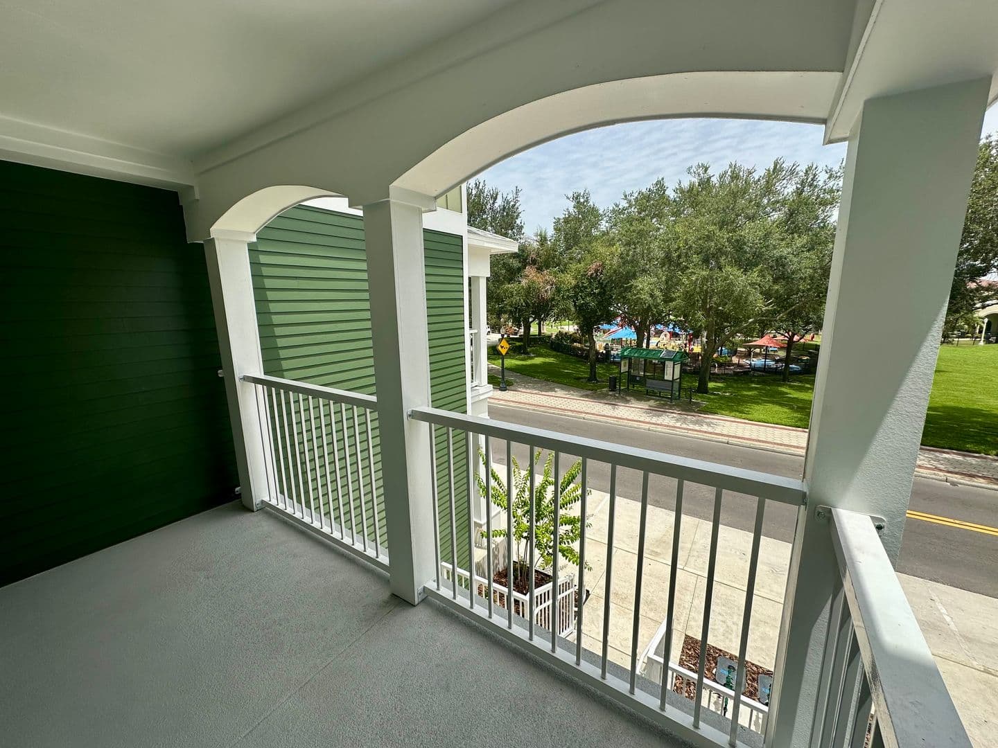 Lakeland Apartment: 301 S Lake Ave