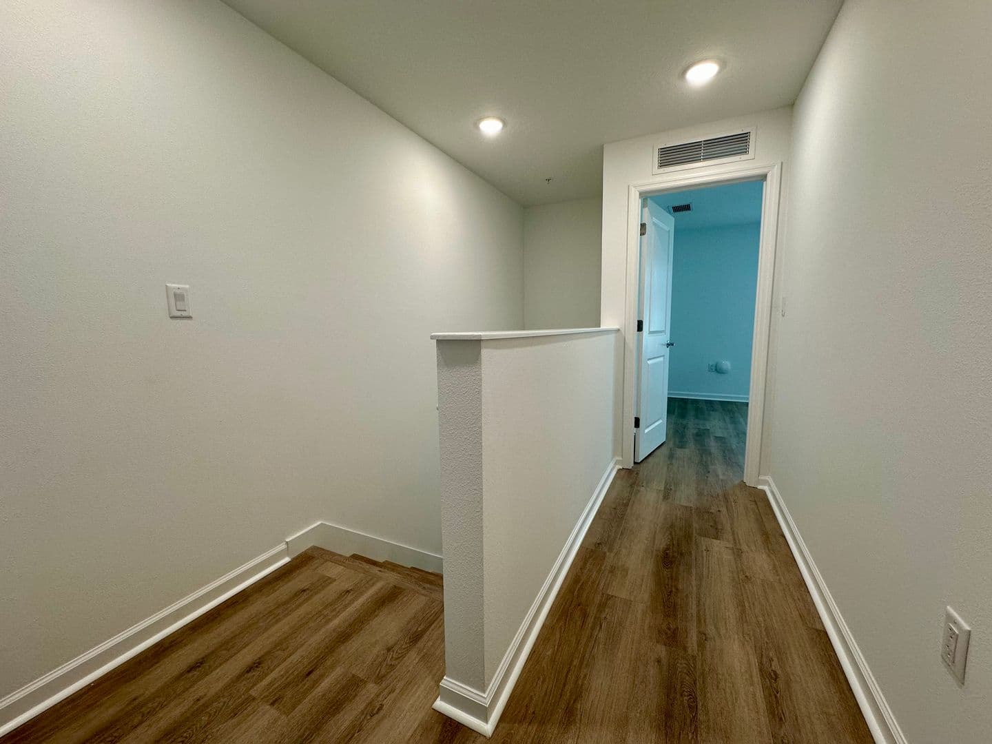 Lakeland Apartment: 301 S Lake Ave