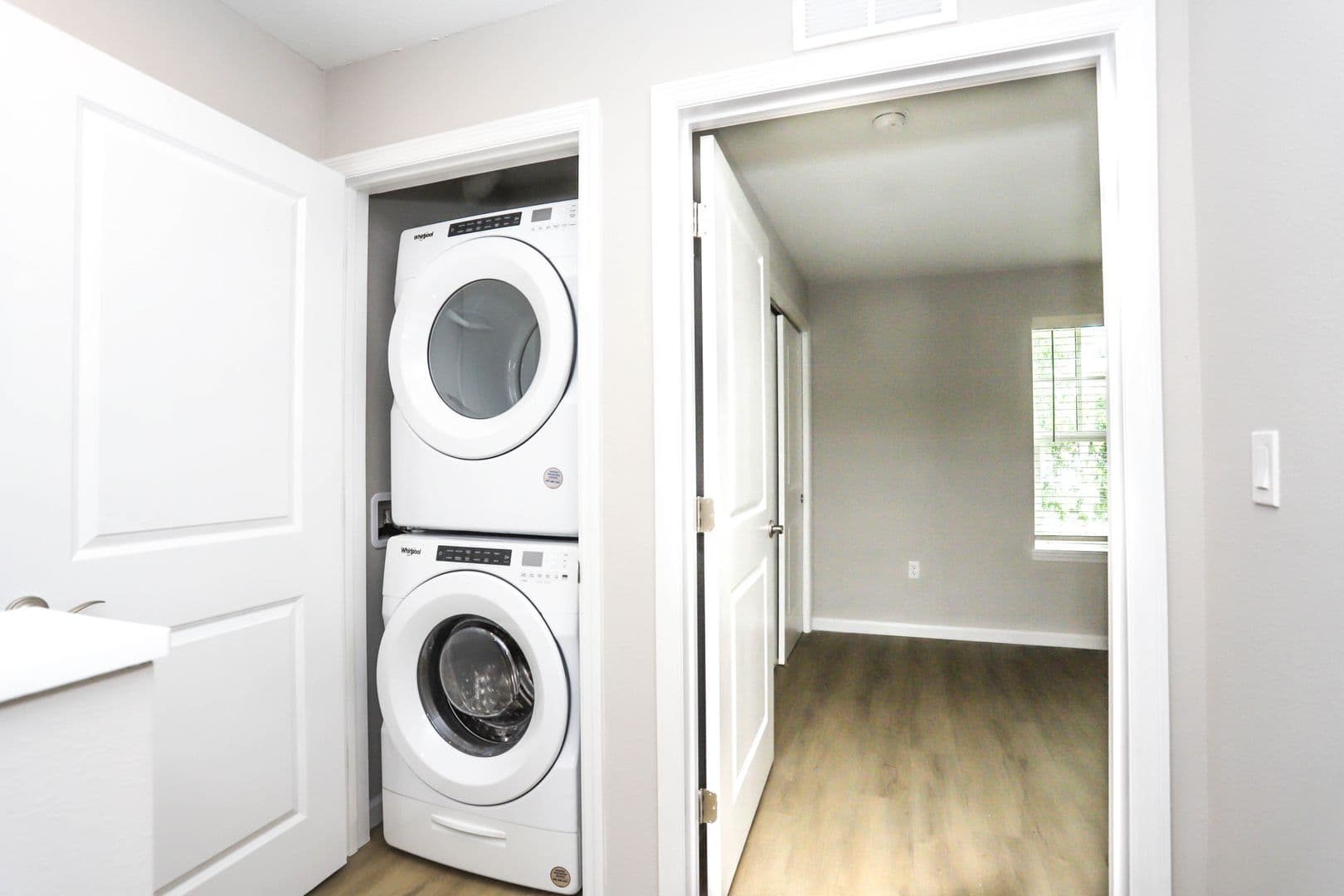 Lakeland Apartment: 923 E Lemon St.