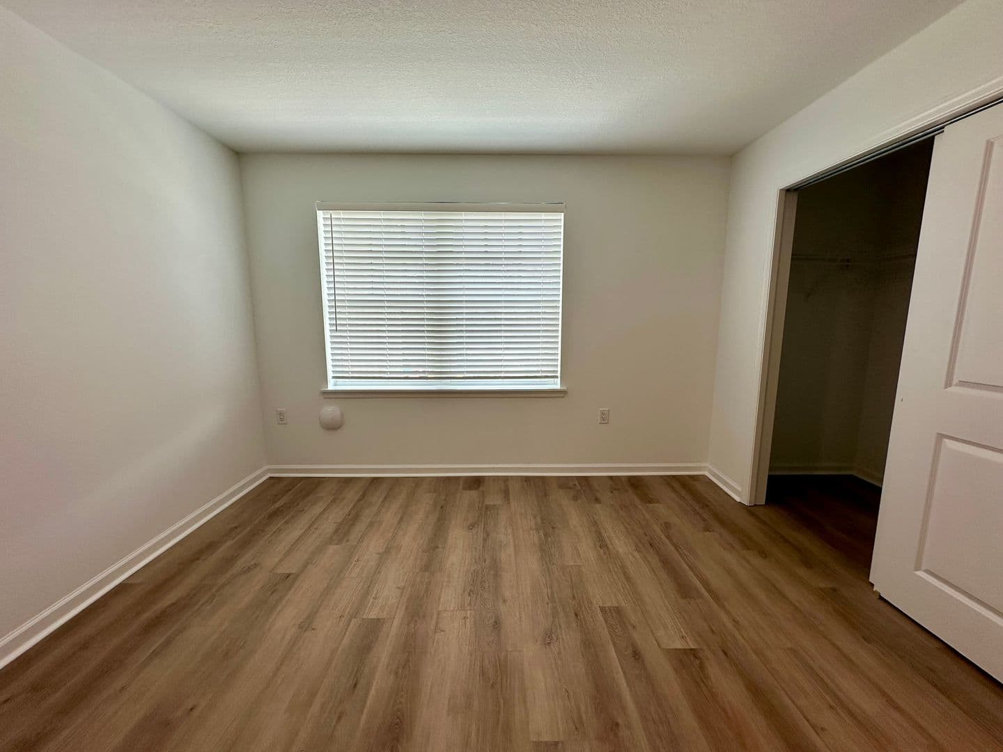 Lakeland Apartment: 301 S Lake Ave