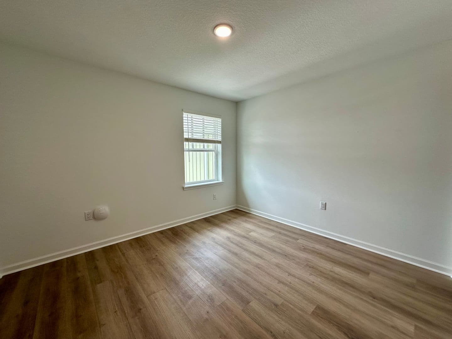 Lakeland Apartment: 301 S Lake Ave