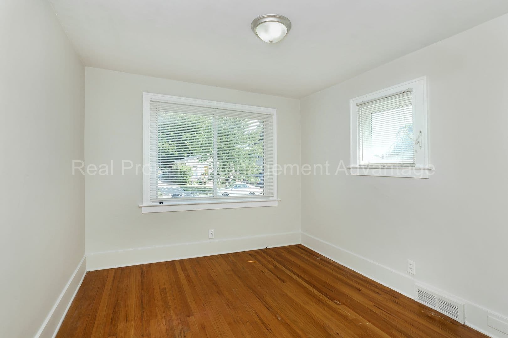 Ferndale Apartment: 316 Spencer