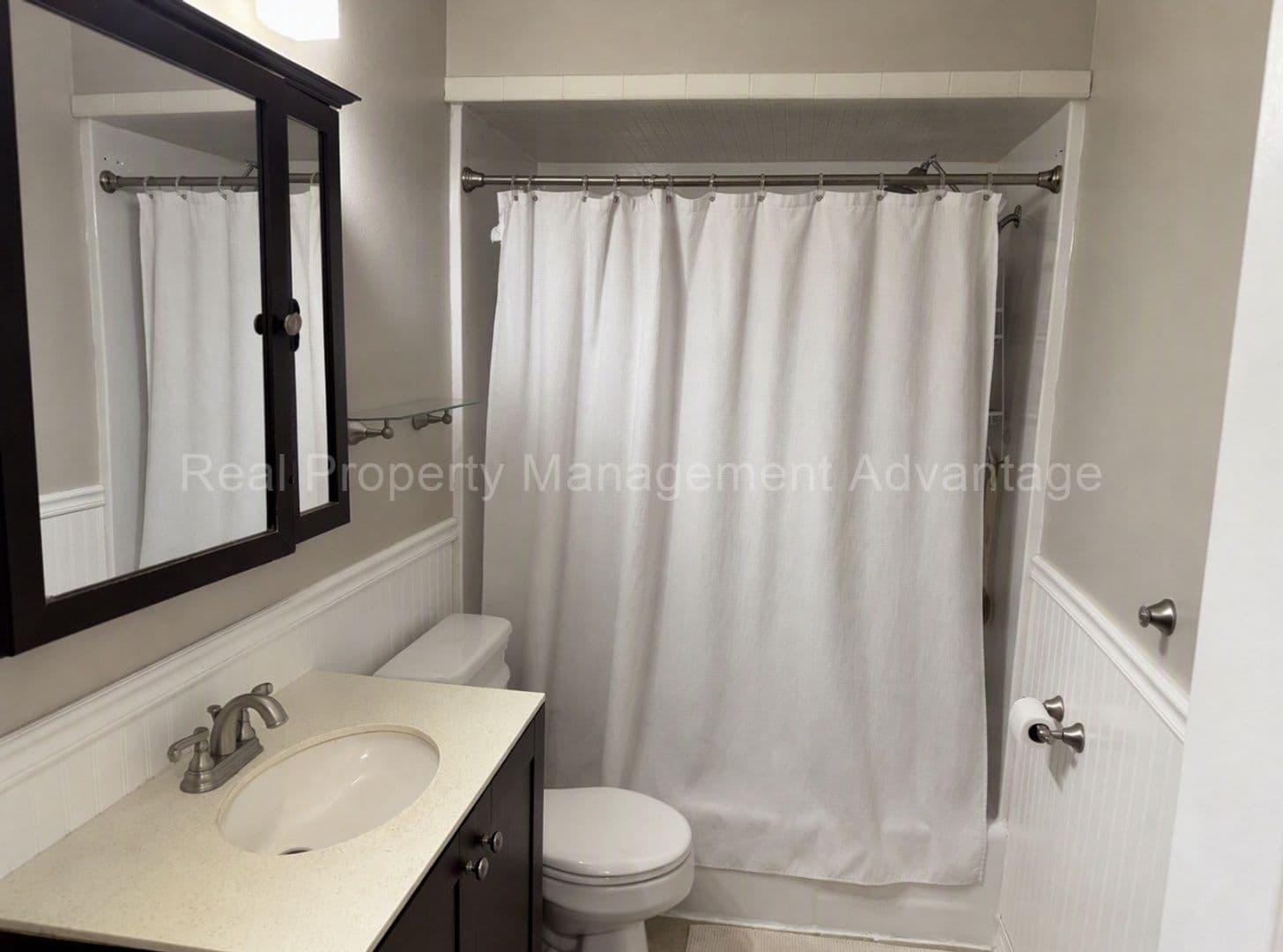 Farmington House: 21020 Robinwood St.