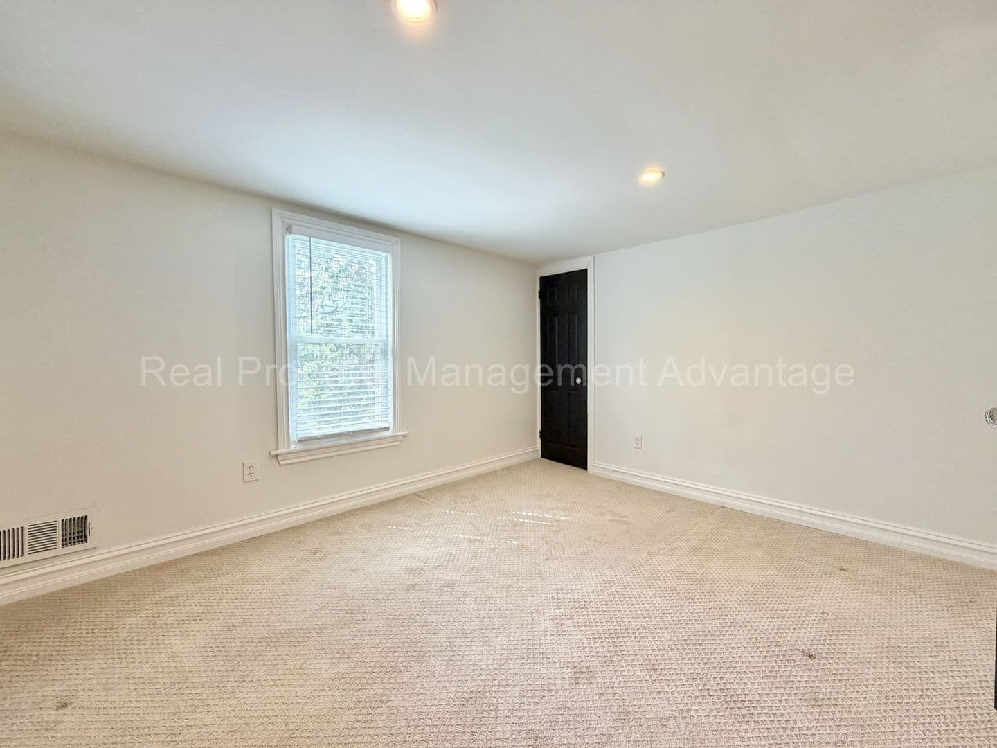 Ferndale House: 1330 E. Chesterfield St.