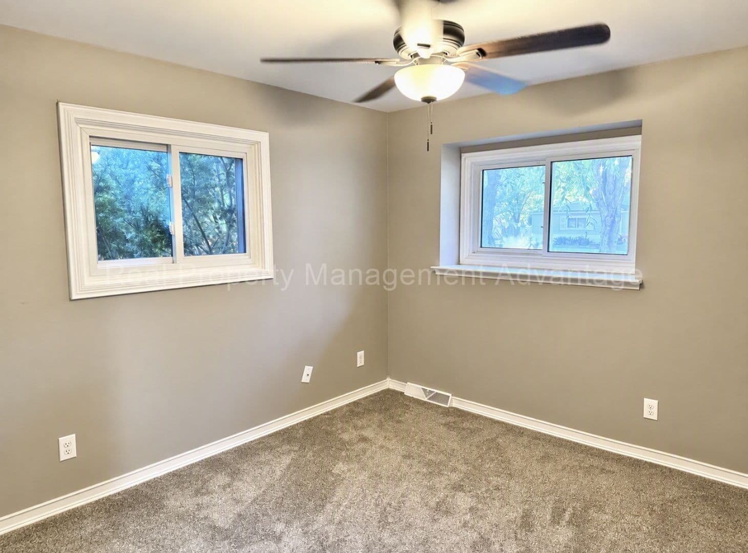 Farmington House: 21020 Robinwood St.