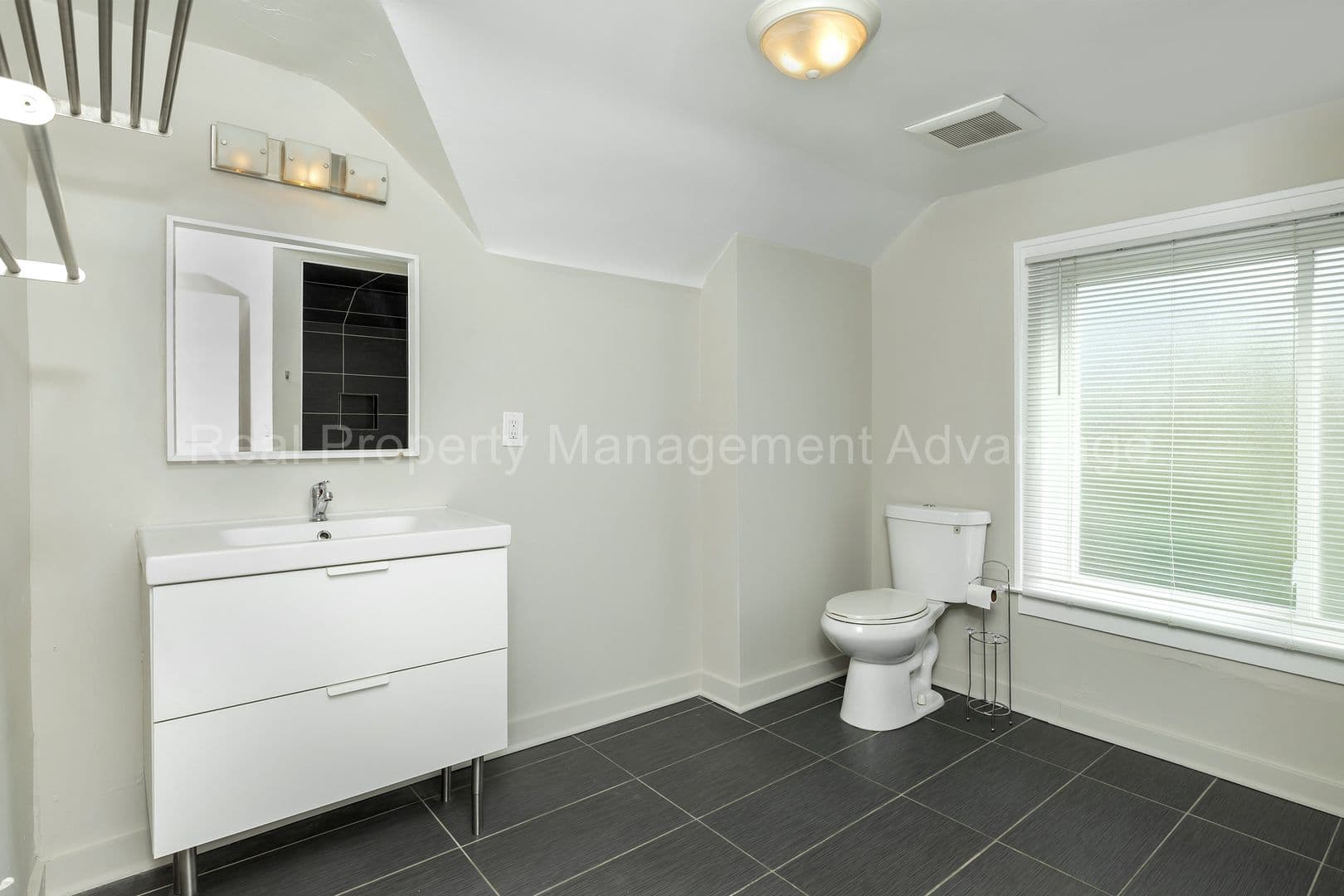 Ferndale Apartment: 316 Spencer