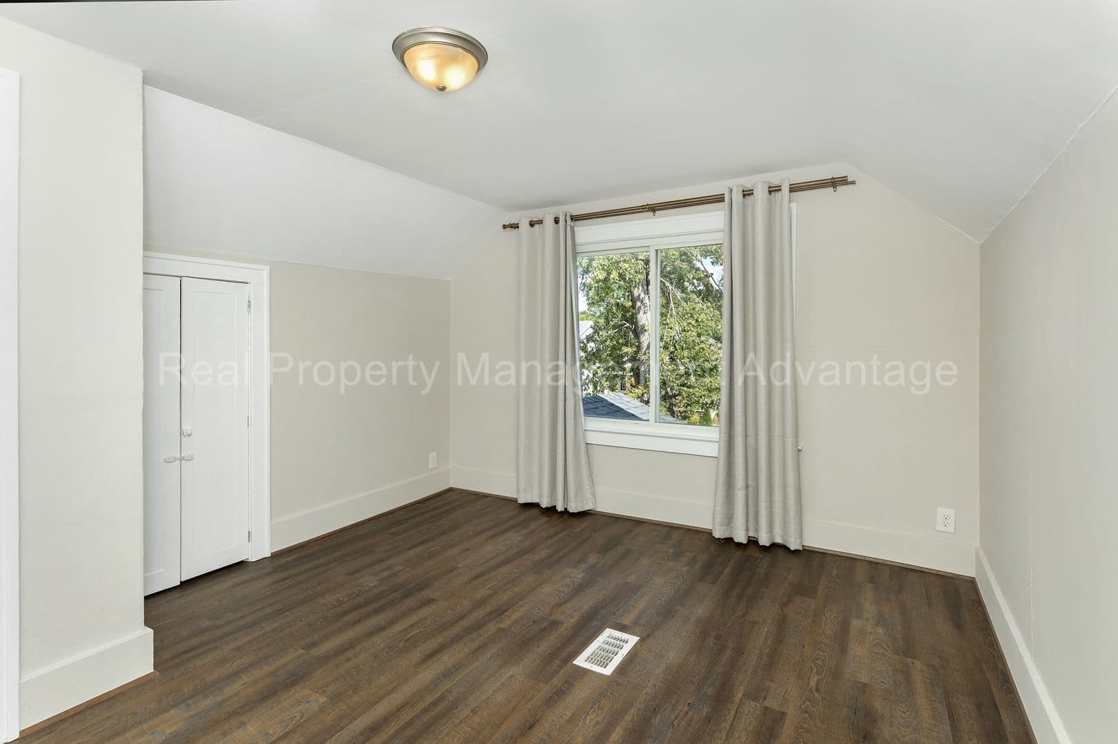 Ferndale Apartment: 316 Spencer
