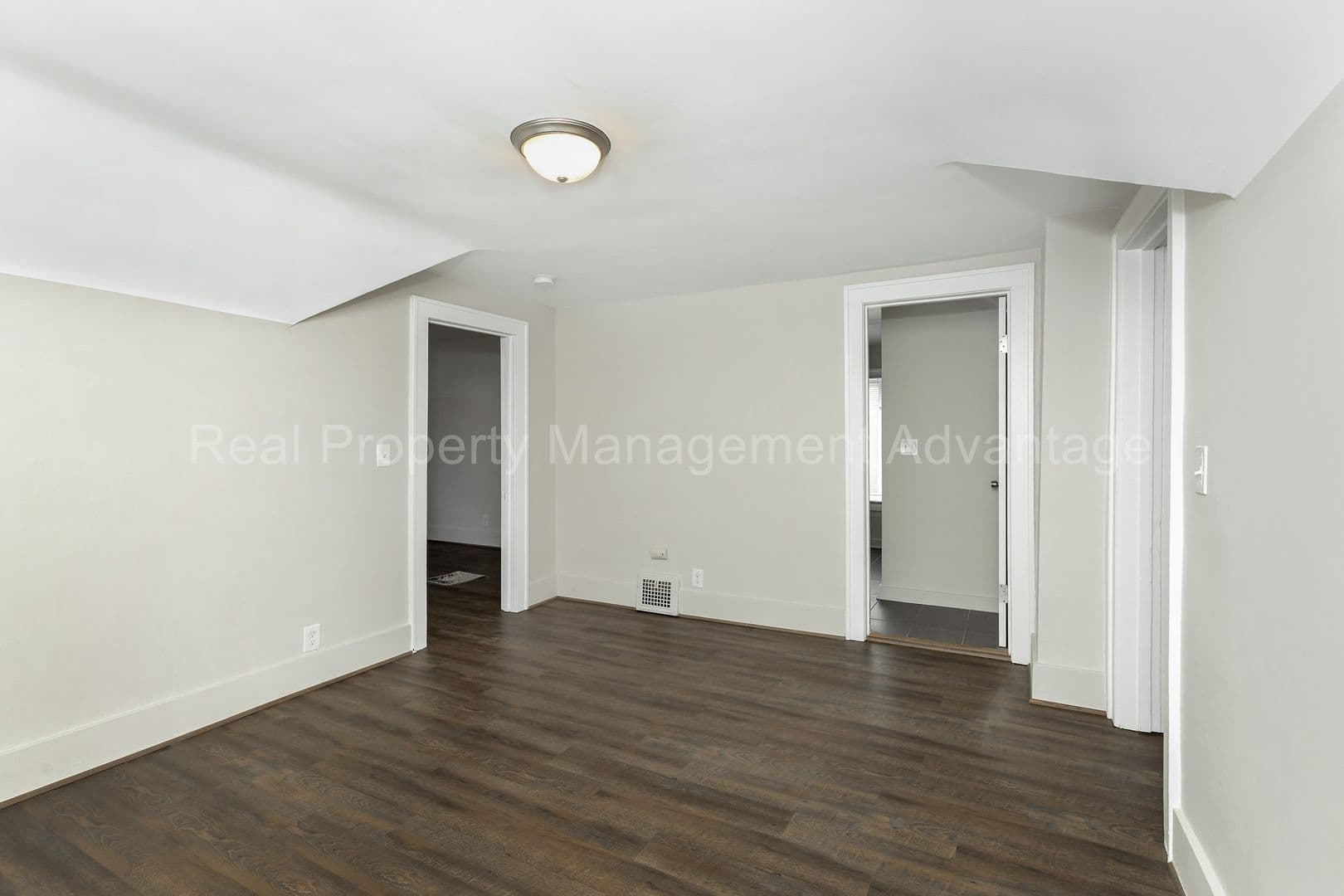 Ferndale Apartment: 316 Spencer
