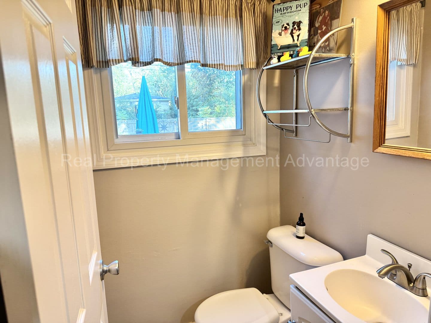 Farmington House: 21020 Robinwood St.