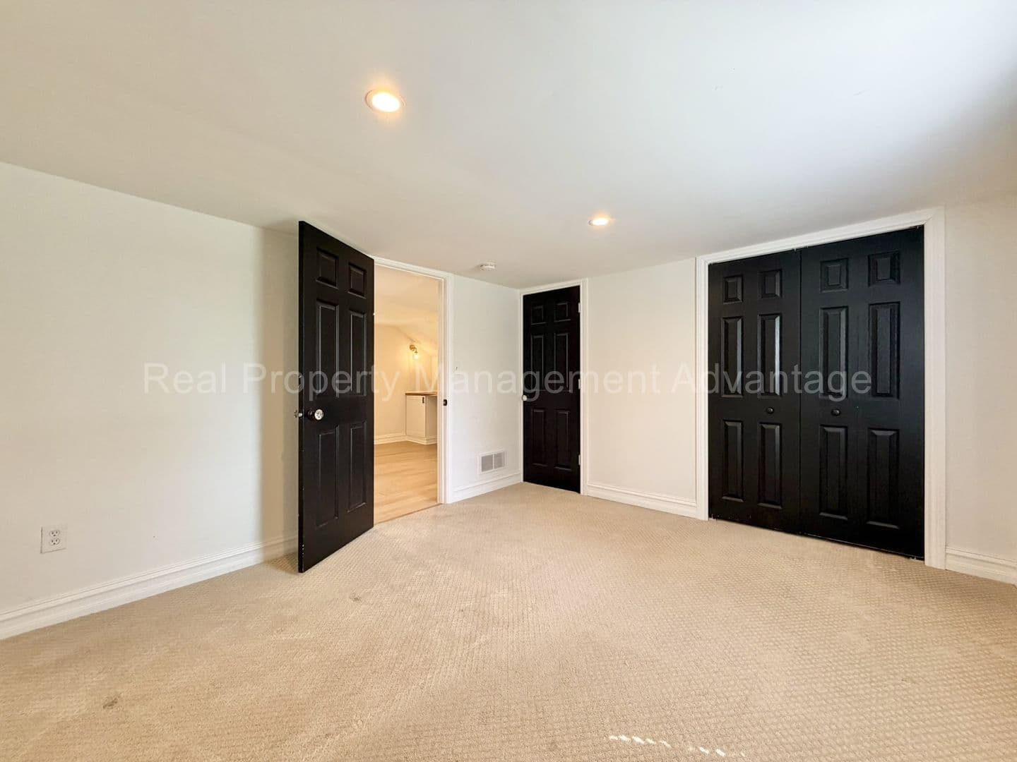 Ferndale House: 1330 E. Chesterfield St.
