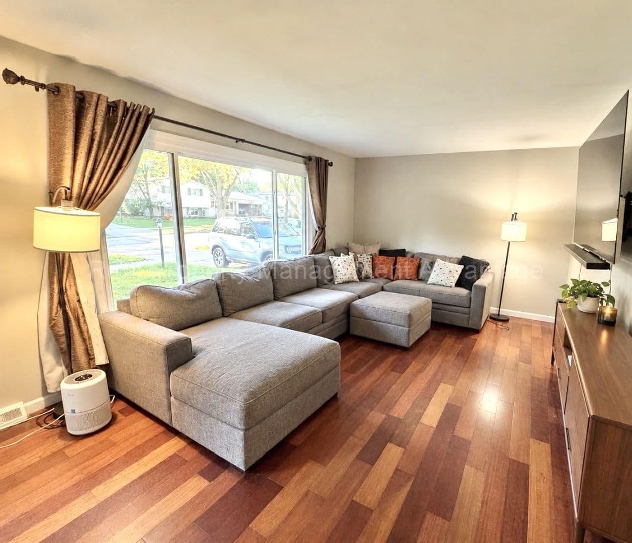 Farmington House: 21020 Robinwood St.