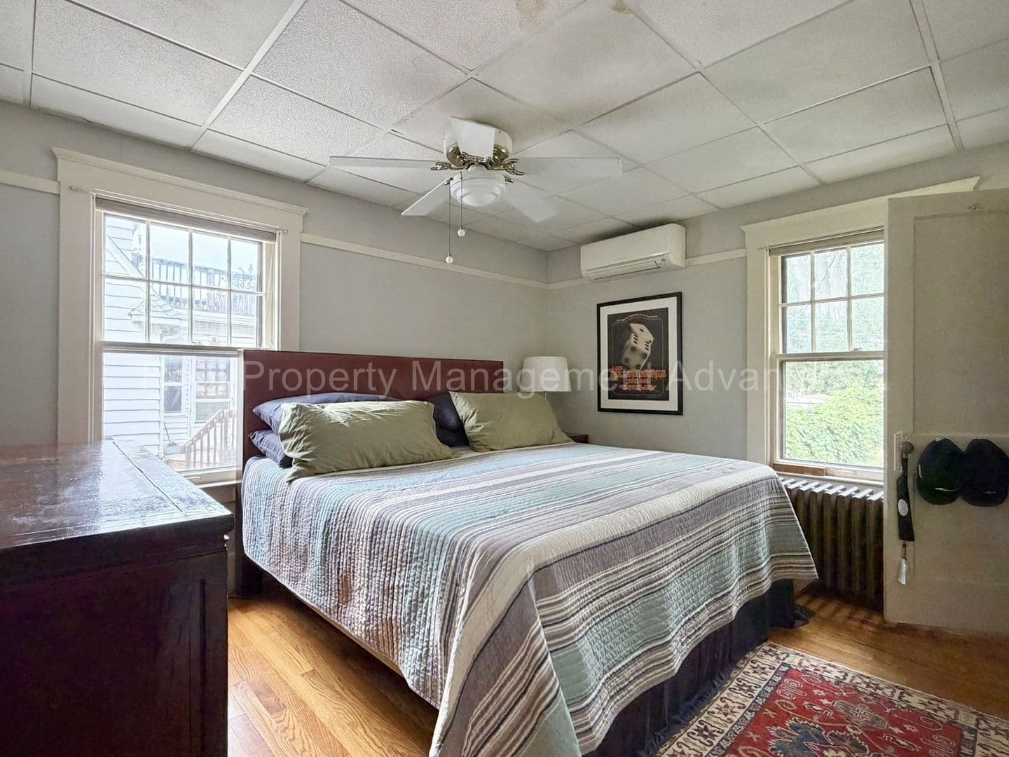 Royal Oak Apartment: 1622 Crooks Rd.