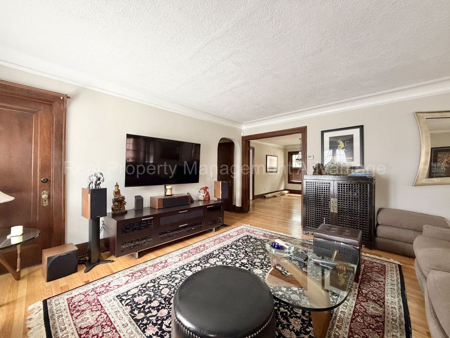 Royal Oak Apartment: 1622 Crooks Rd.