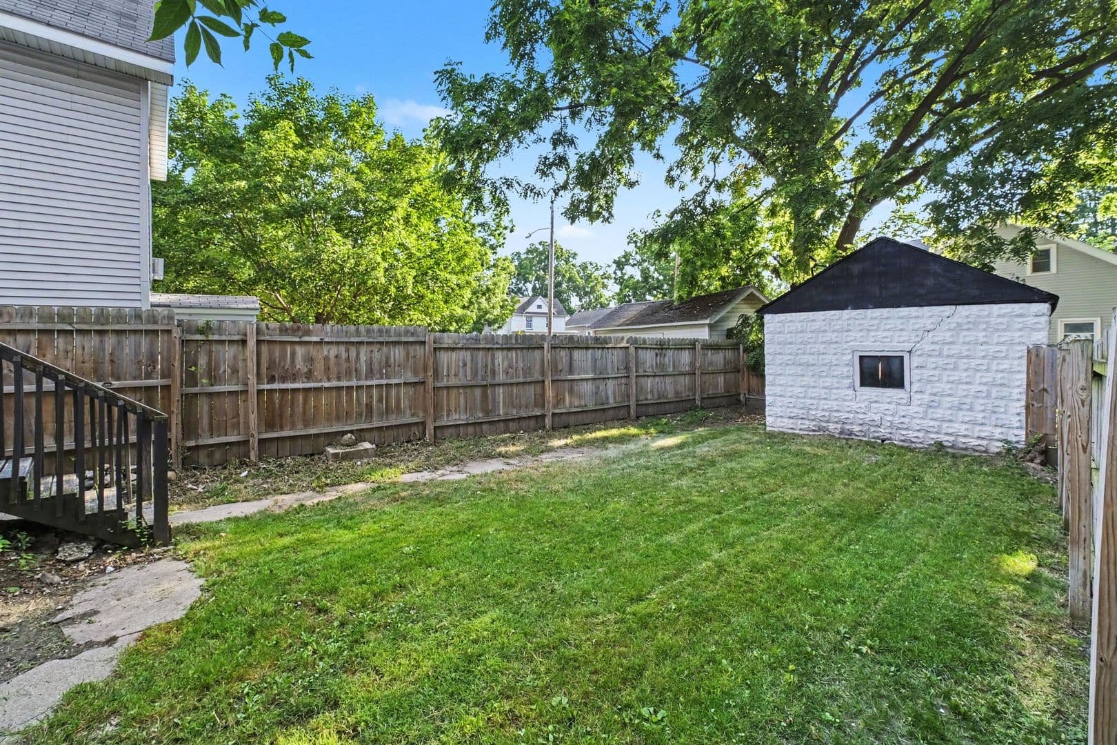 Grand Rapids House: 570 Valley Ave NW