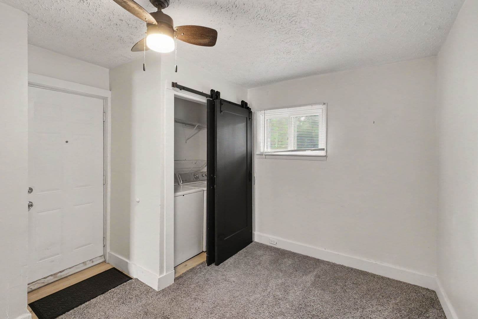 Grand Rapids House: 570 Valley Ave NW