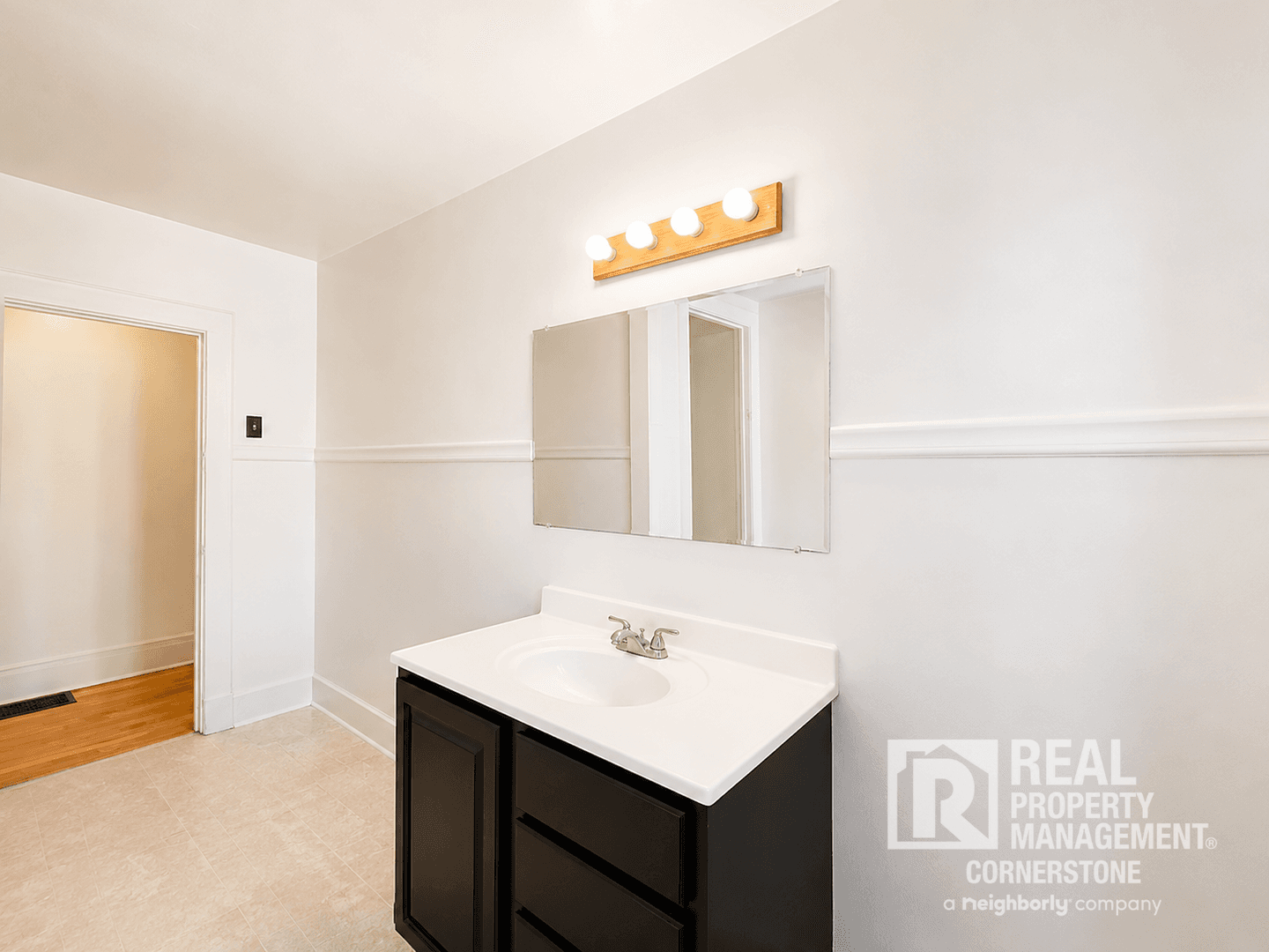 Kalamazoo Apartment: 808 W Kalamazoo Ave