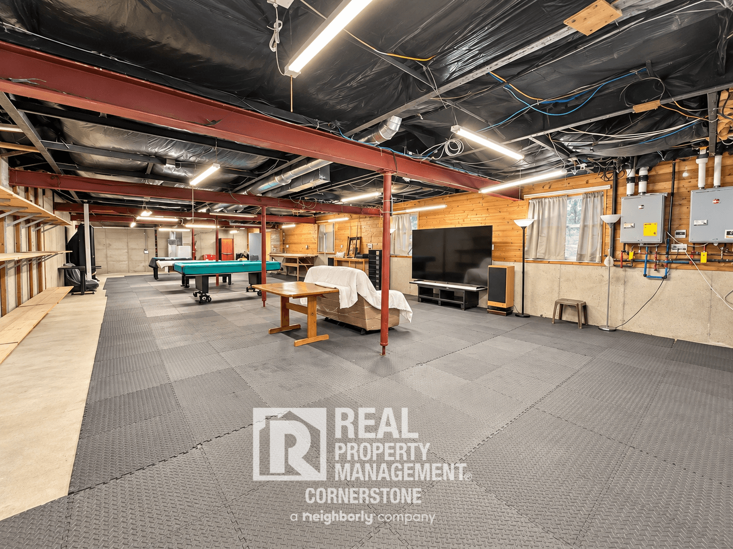 Plainwell House: 579 110th Ave