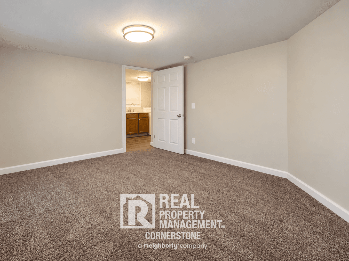 Kalamazoo Apartment: 2423 Parkview Ave