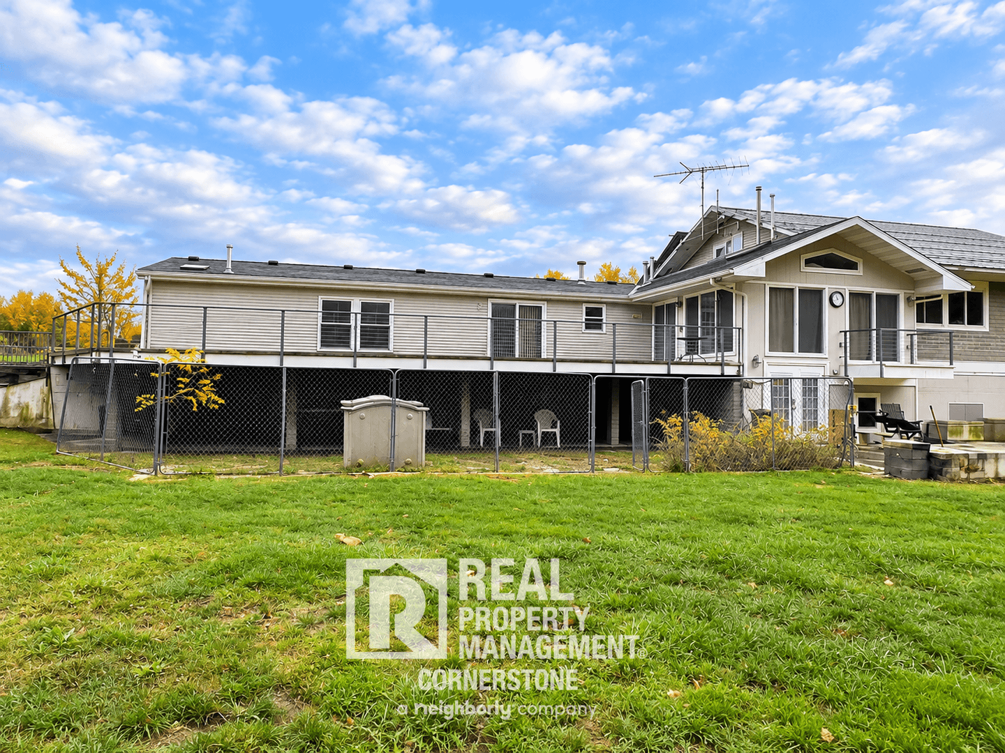 Plainwell House: 579 110th Ave