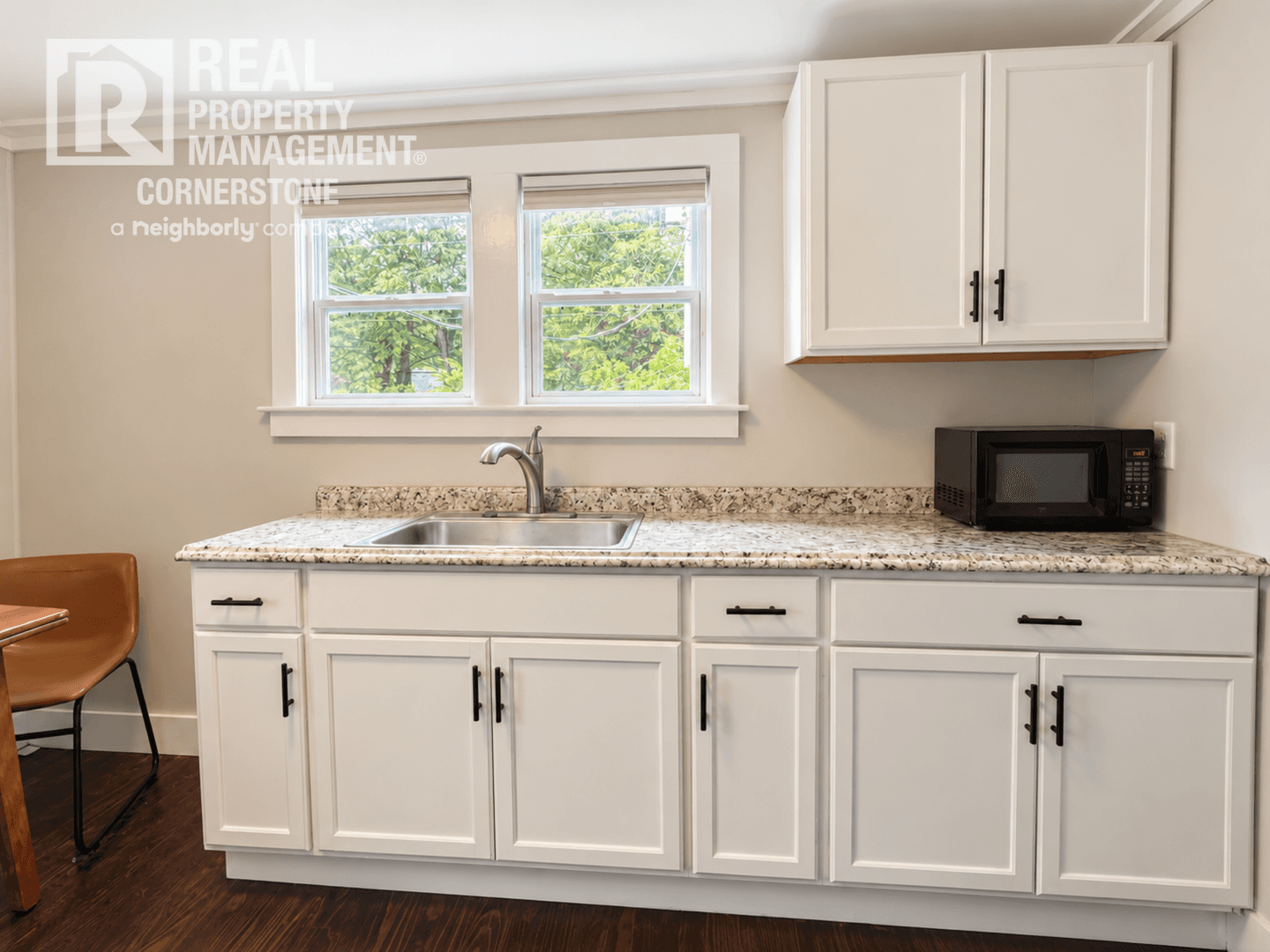 Kalamazoo Apartment: 2423 Parkview Ave