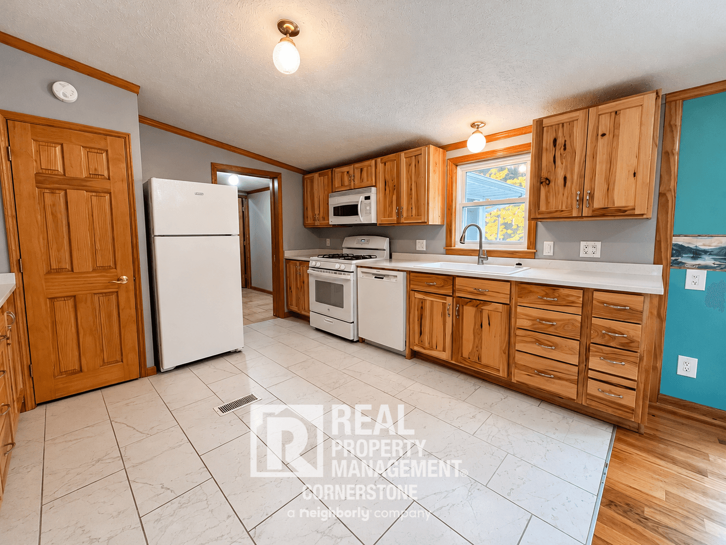 Plainwell House: 579 110th Ave