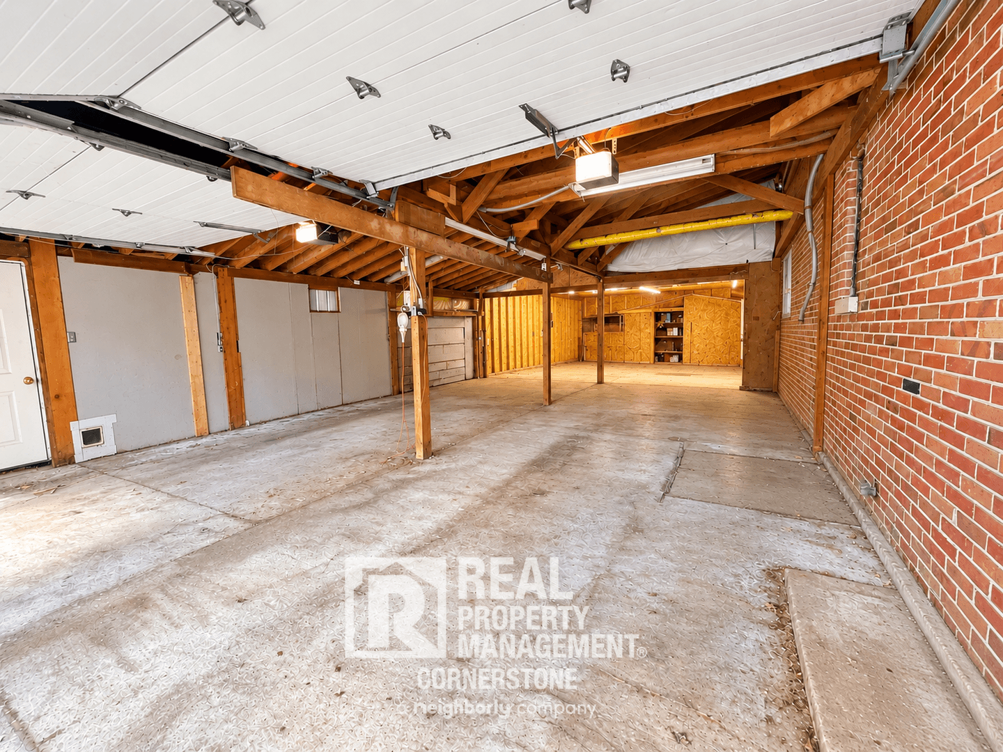 Kalamazoo Apartment: 720 Ashley Drive