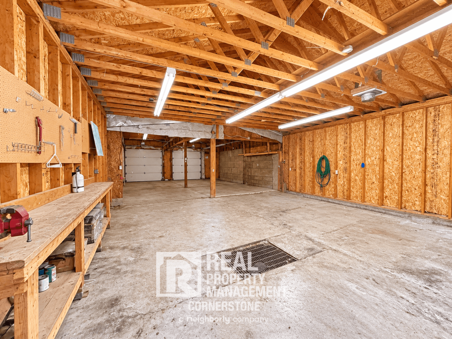 Kalamazoo Apartment: 720 Ashley Drive