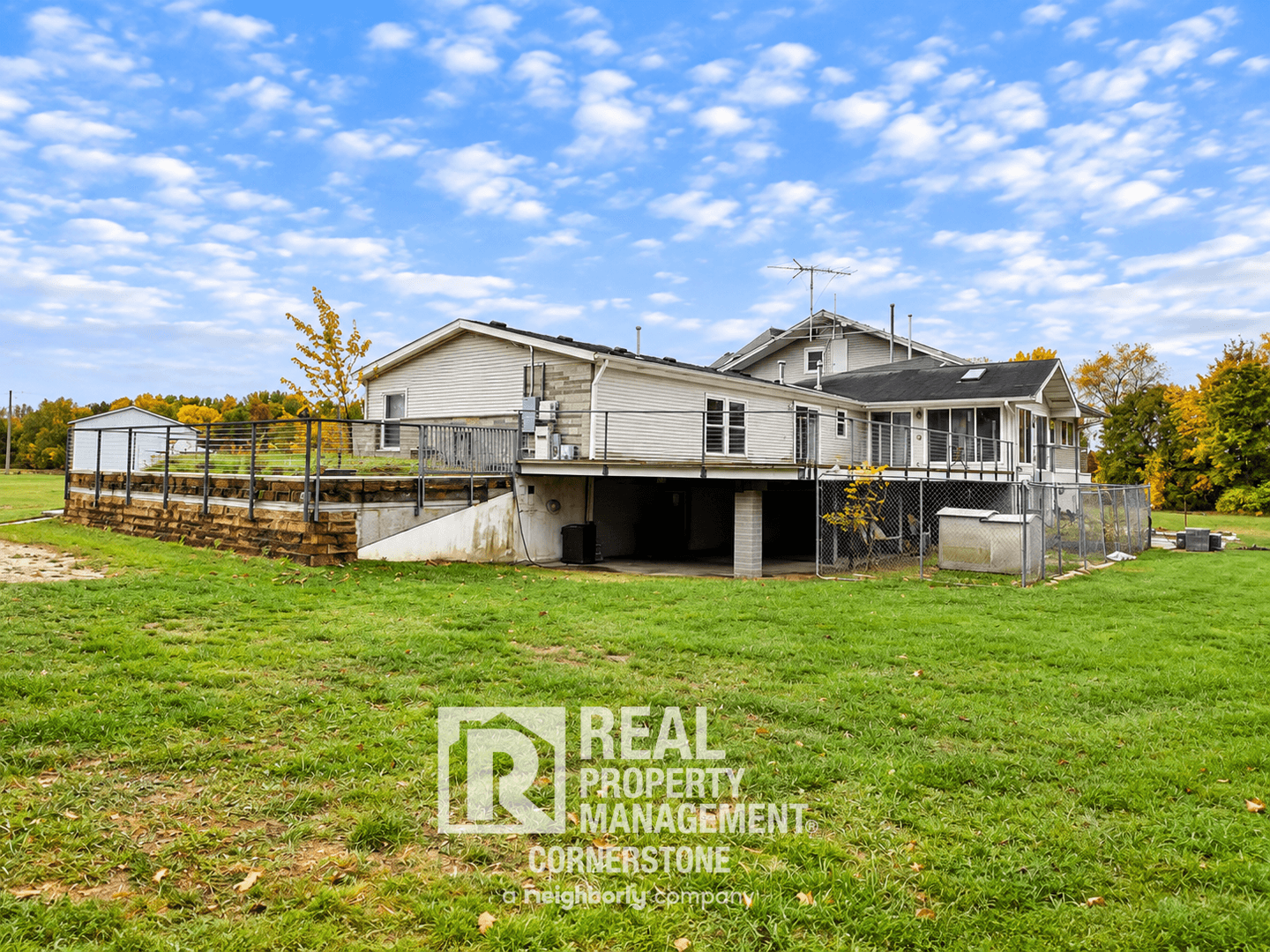 Plainwell House: 579 110th Ave