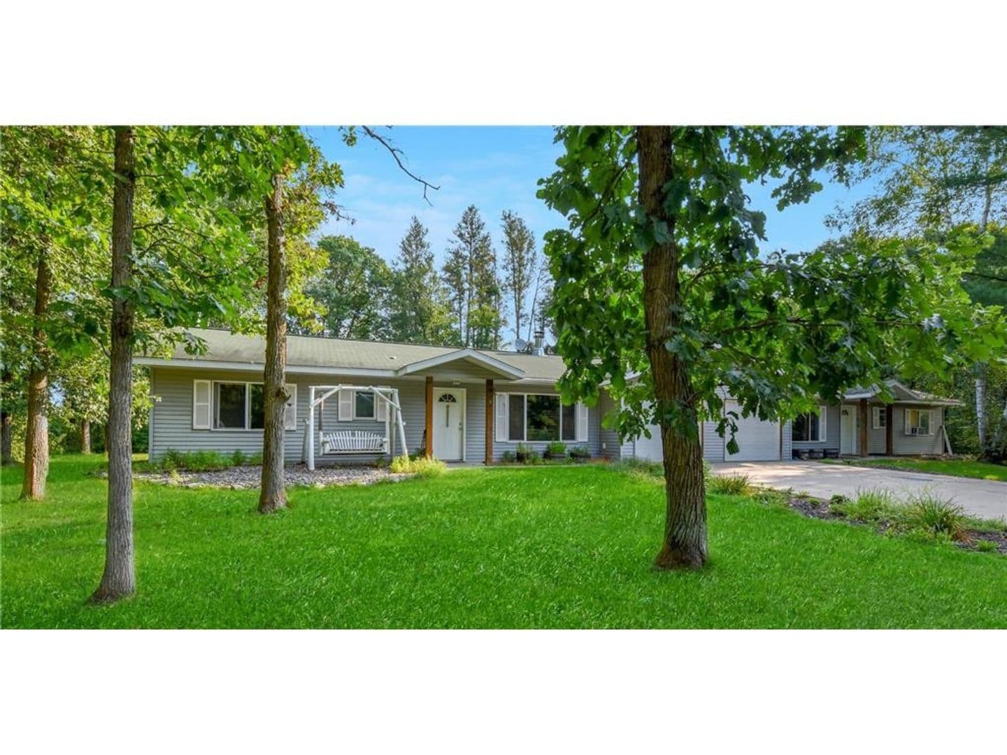 Pillager Apartment: 12858 Woodfern Lane
