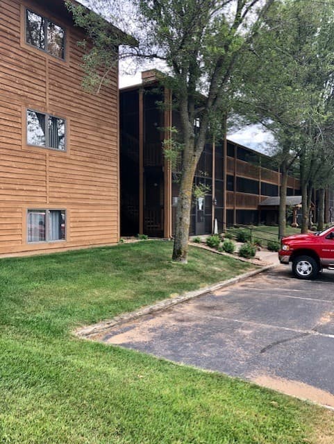 Garrison House: 10490 W Hwy 169 #109