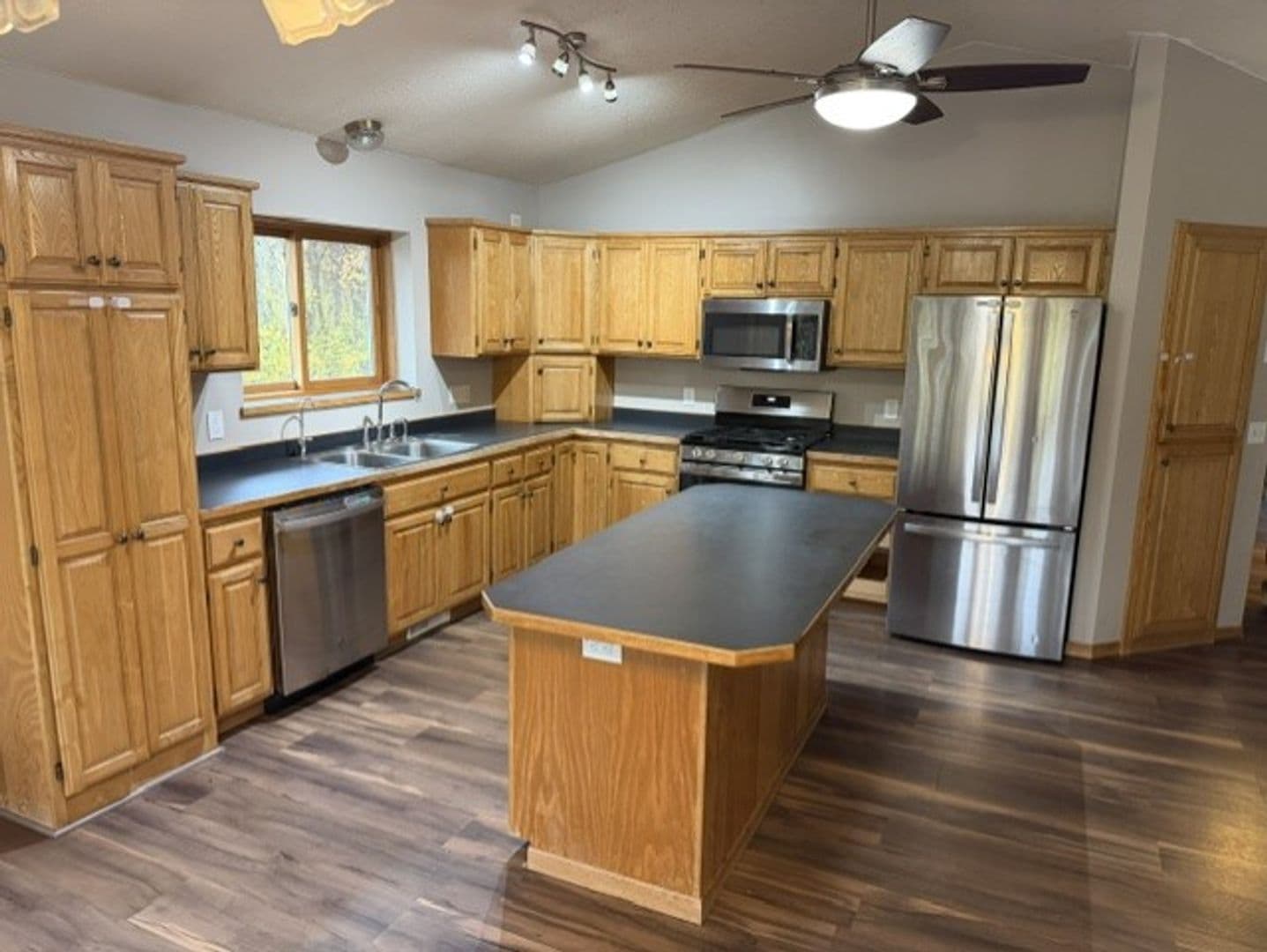 Brainerd House: 6078 Pine Beach Rd
